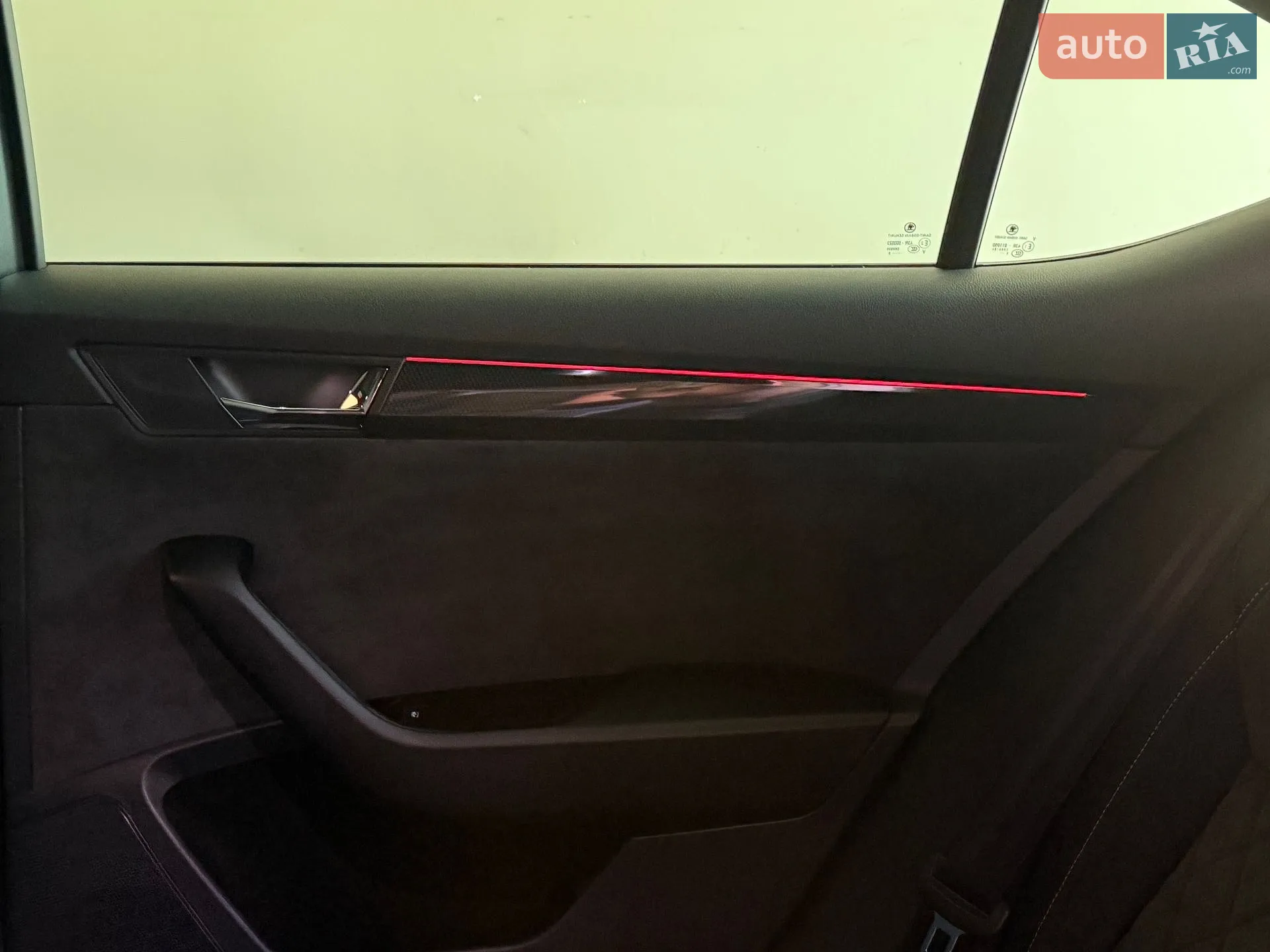 2019 Skoda Superb - мініатюра 27
