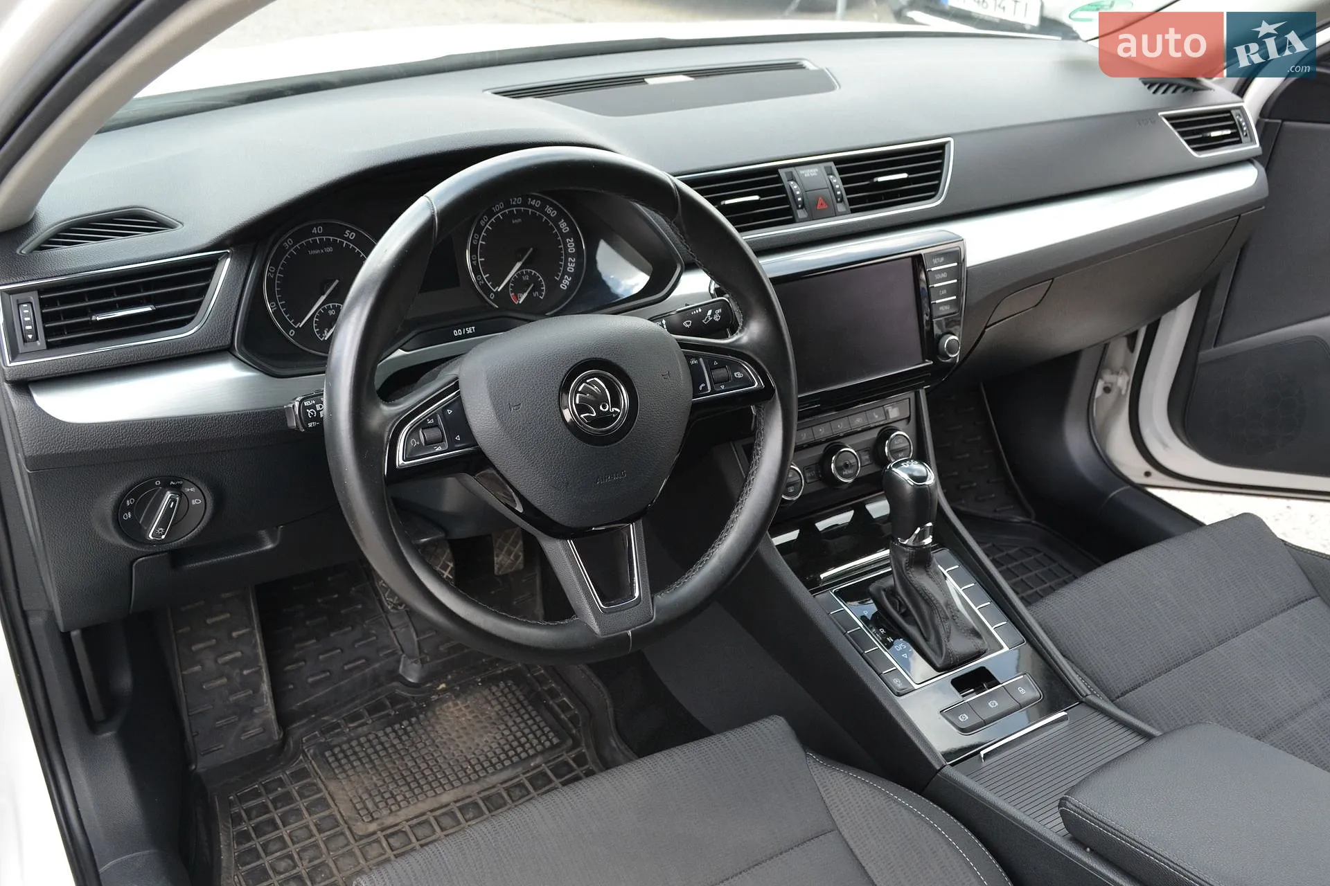 2016 Skoda Superb - мініатюра 29