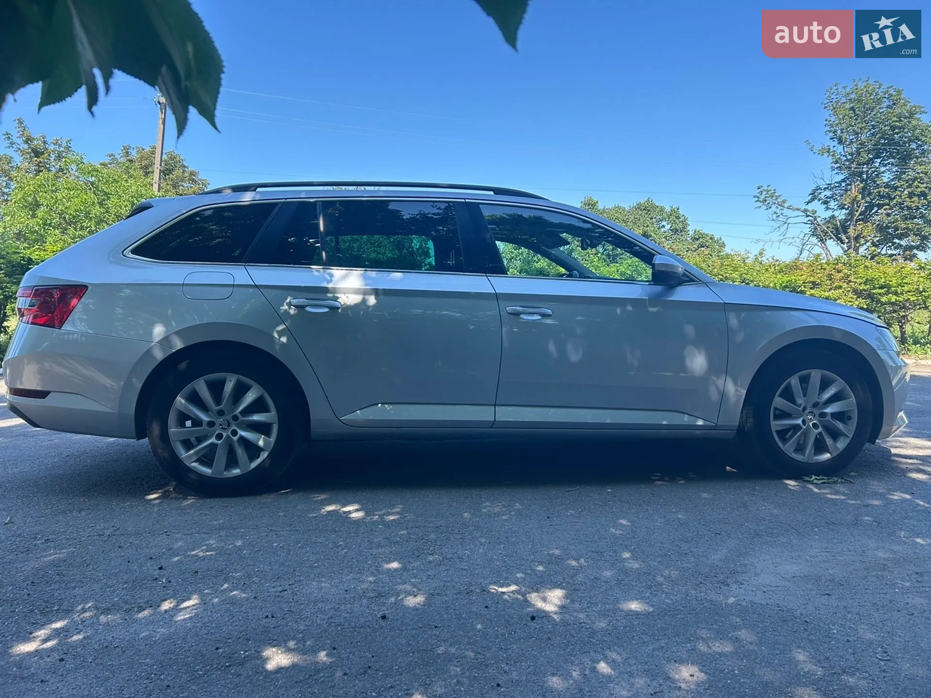Skoda Superb 2017 VIN TMBJH7NP9H7551106 фото оголошення 5 з 26