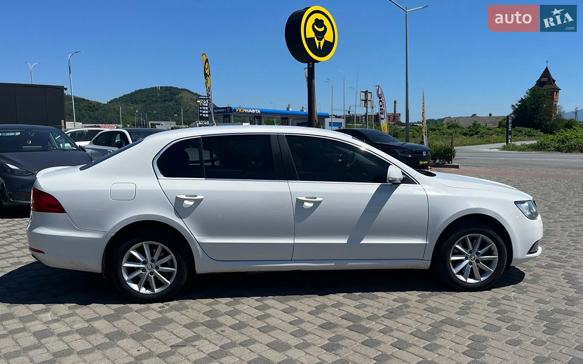 2014 Skoda Superb - мініатюра 9