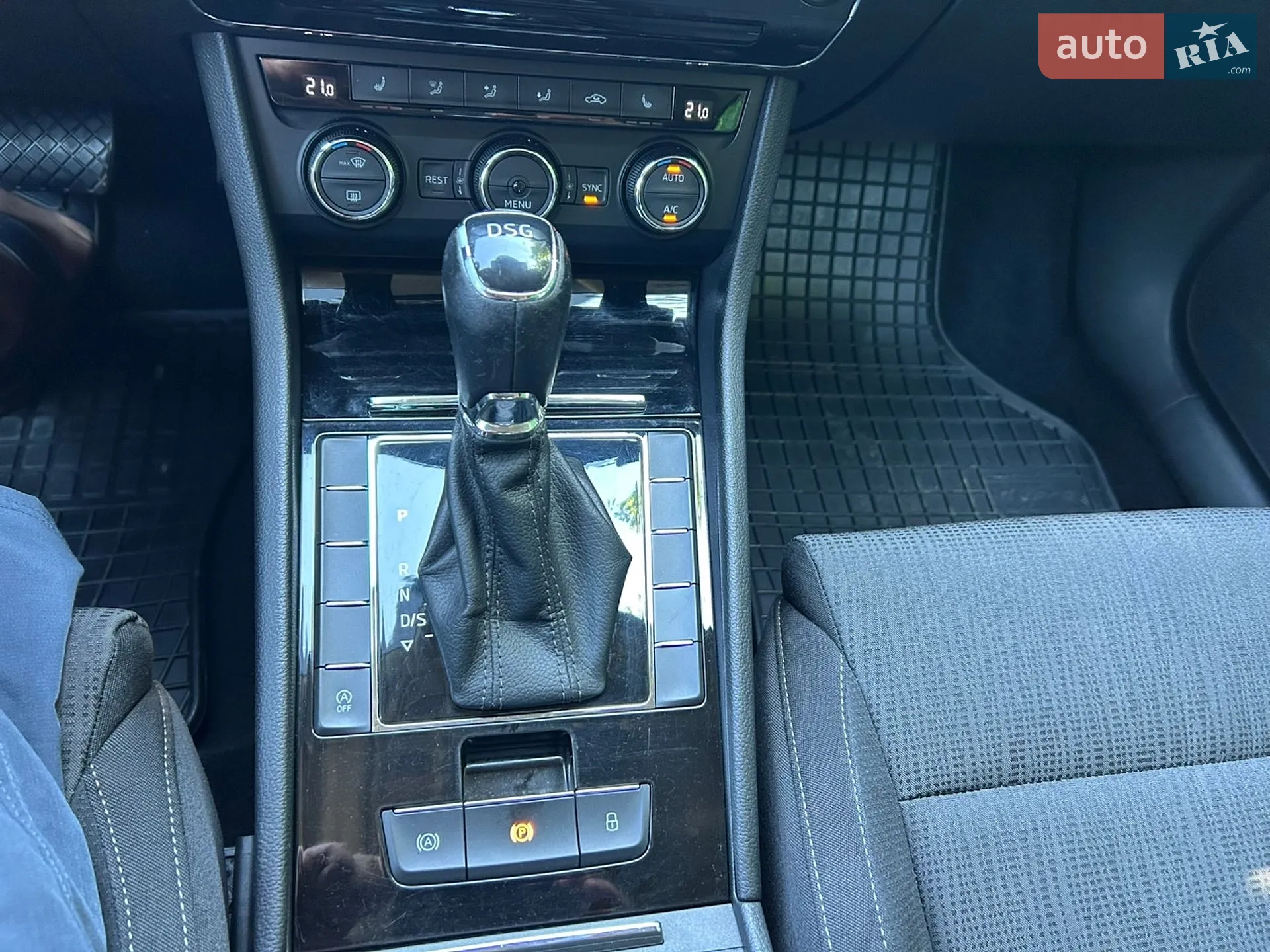 Skoda Superb 2017 VIN TMBJH7NP9H7551106 фото оголошення 24 з 26