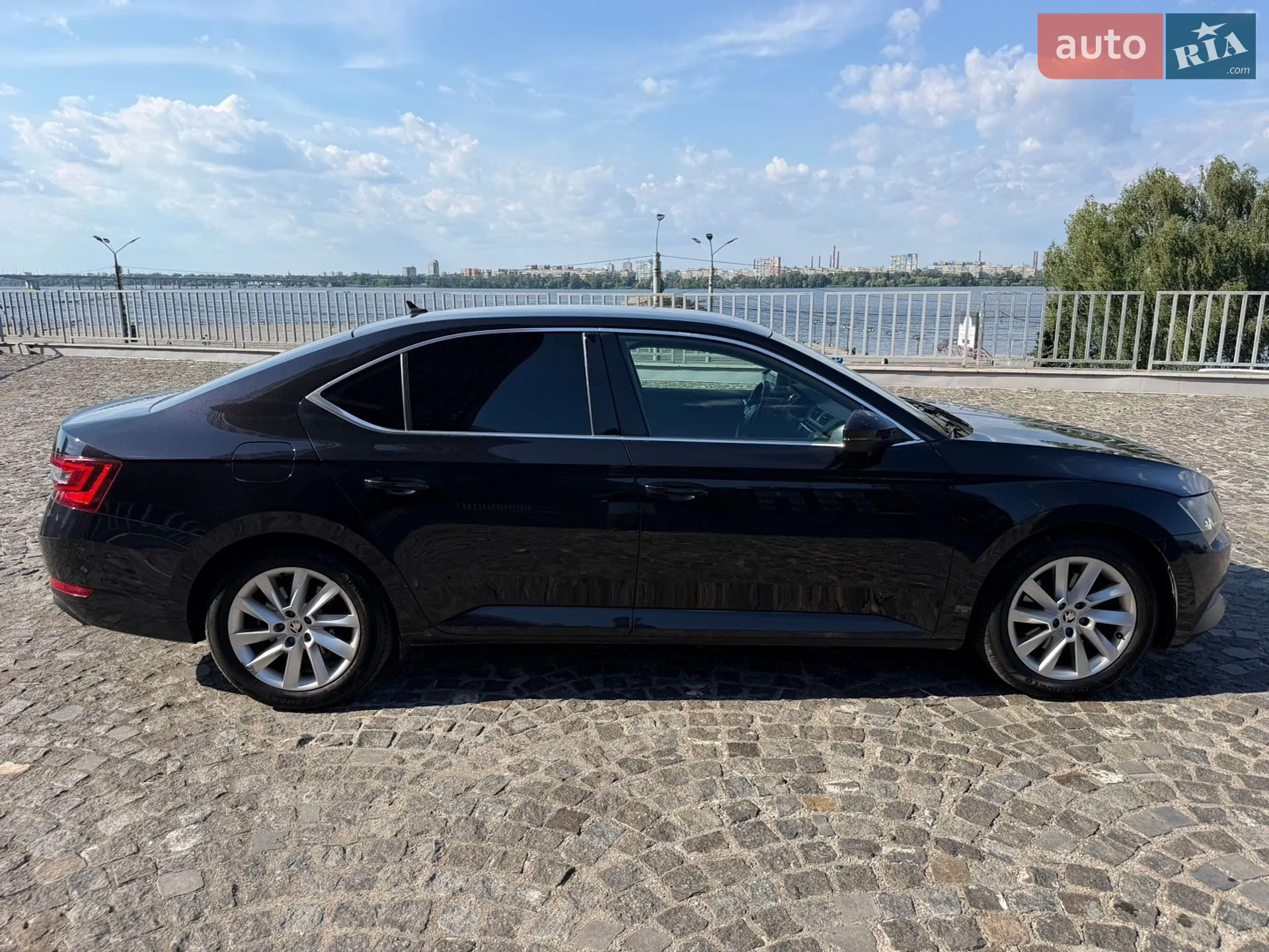 2017 Skoda Superb - мініатюра 18