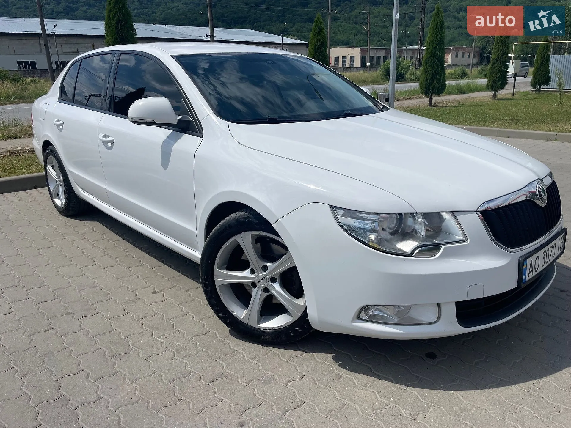 2012 Skoda Superb - мініатюра 4
