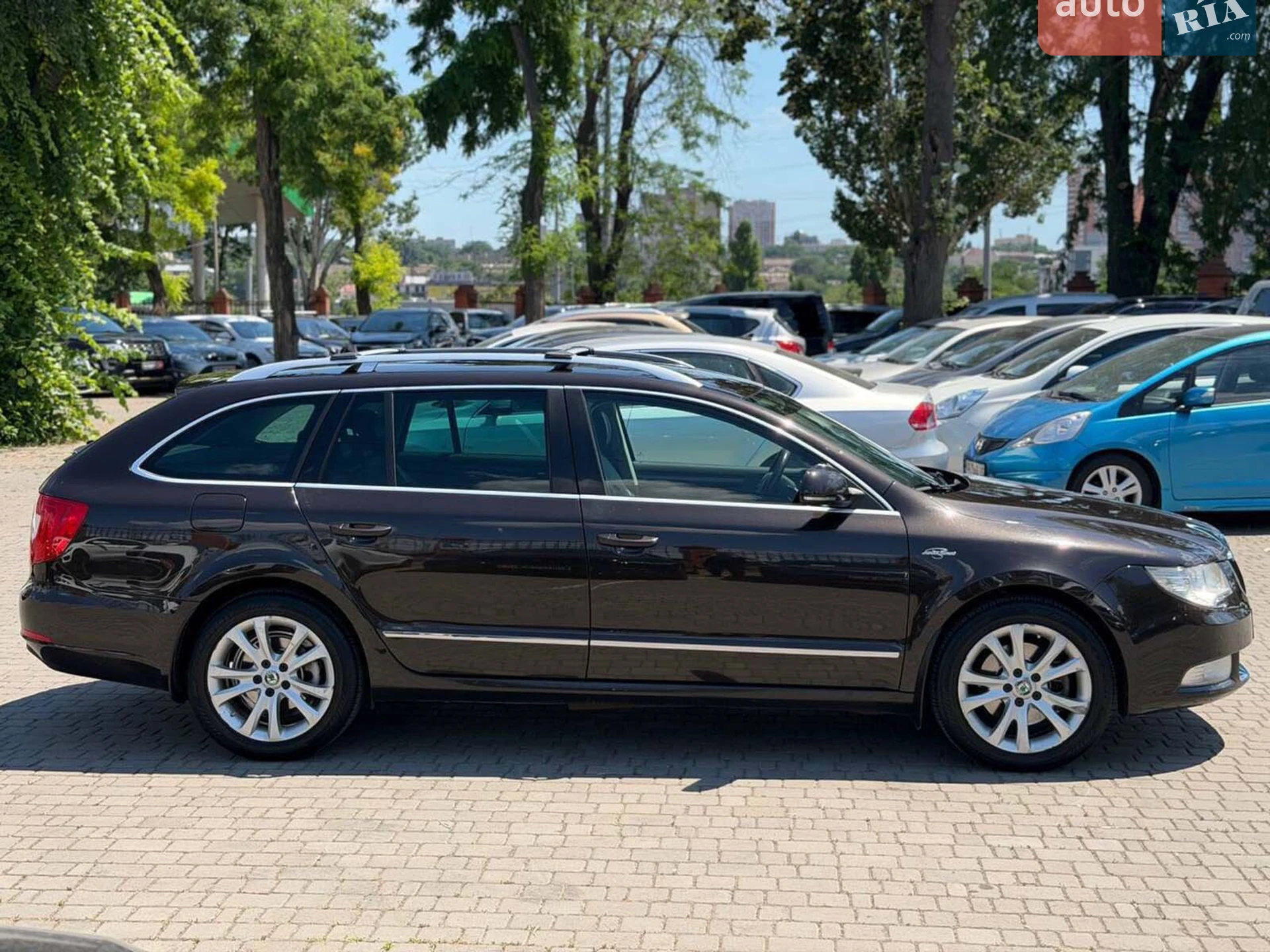 2012 Skoda Superb - мініатюра 4