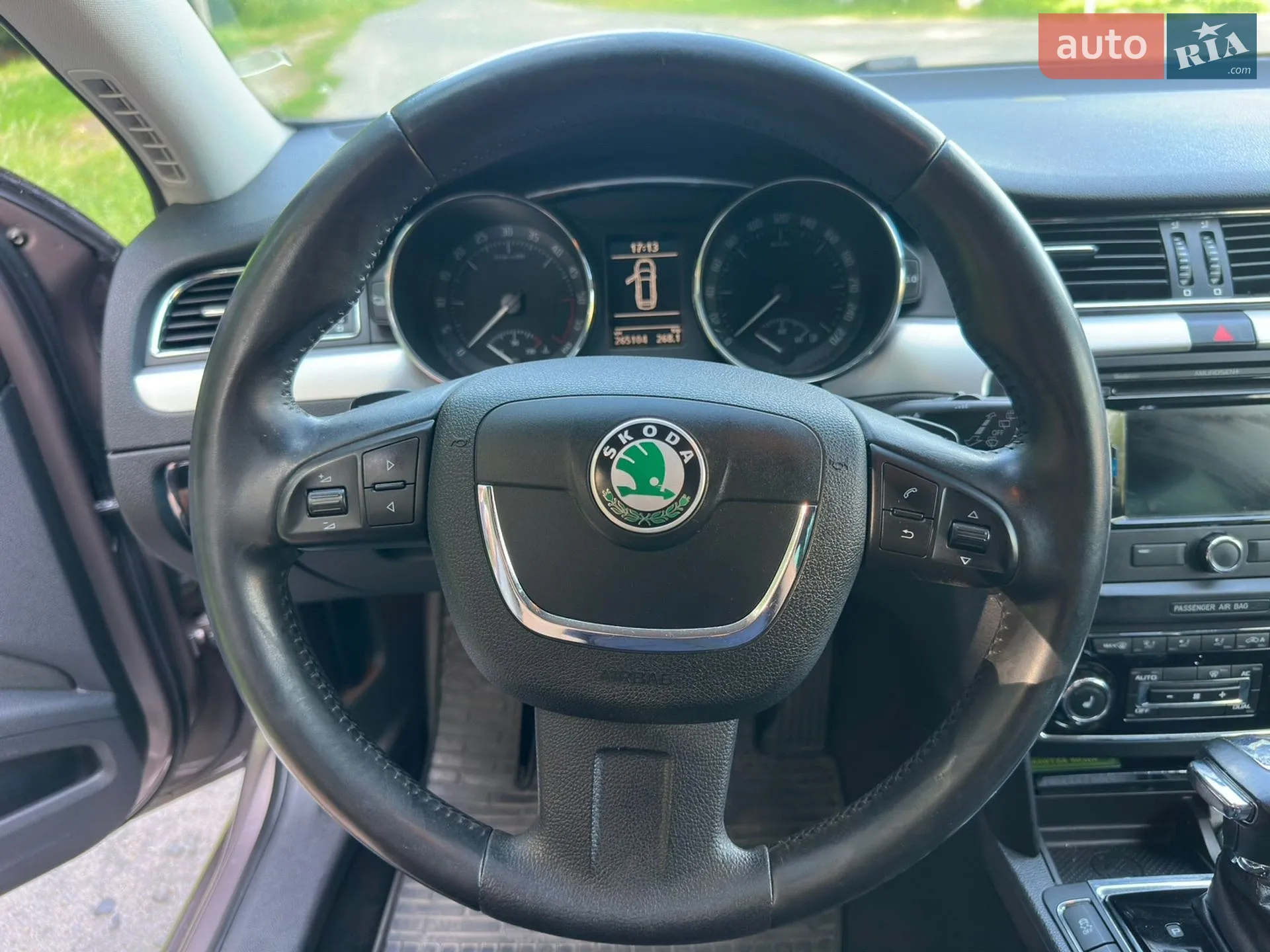 2011 Skoda Superb - мініатюра 17