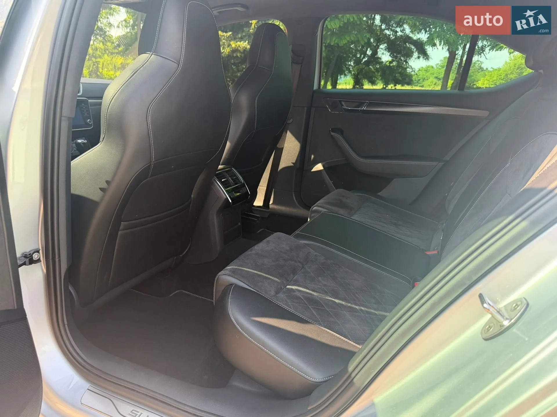 2019 Skoda Superb - мініатюра 12