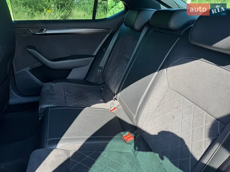 Skoda Superb 2021 VIN TMBCR8NP0MB300154 фото оголошення 21 з 69