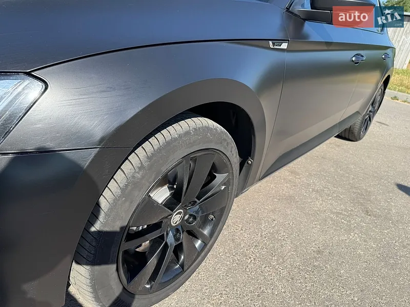 Skoda Superb 2021 VIN TMBCR8NP0MB300154 фото оголошення 28 з 69