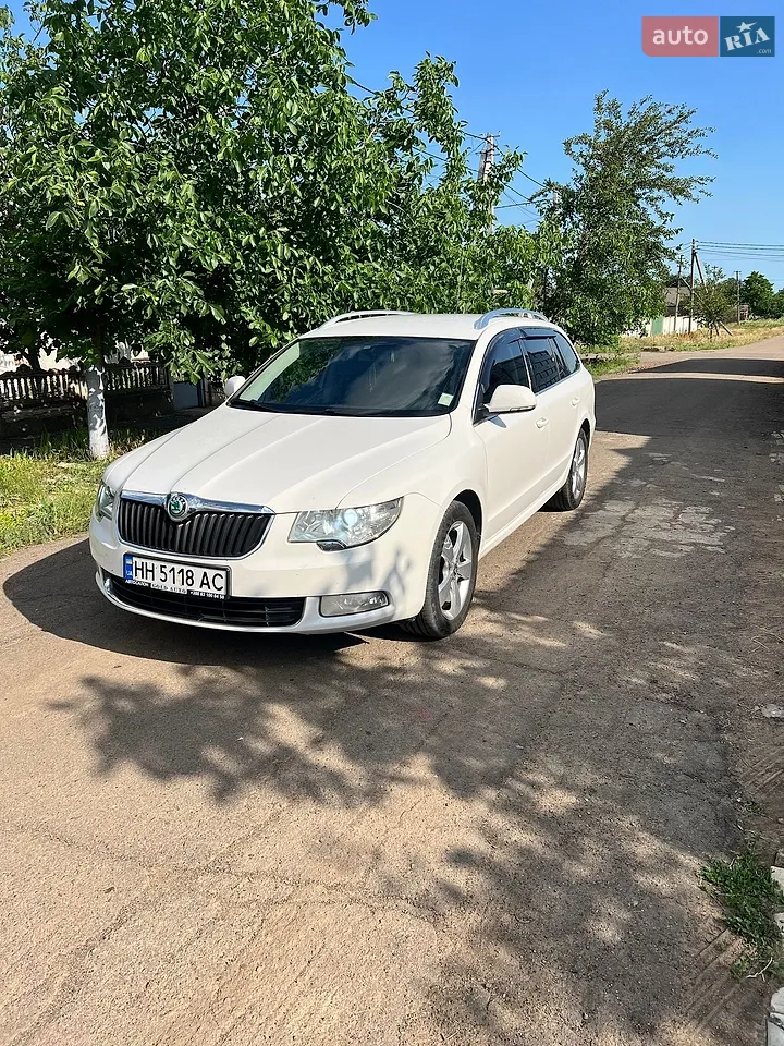 2010 Skoda Superb - мініатюра 30