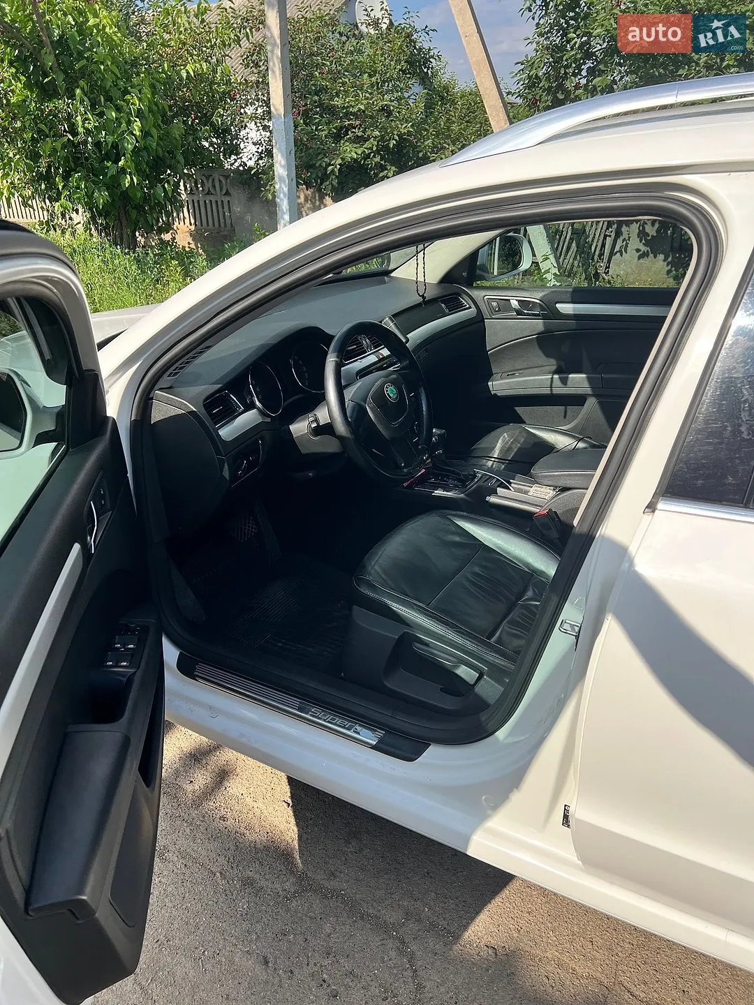 2011 Skoda Superb - мініатюра 7