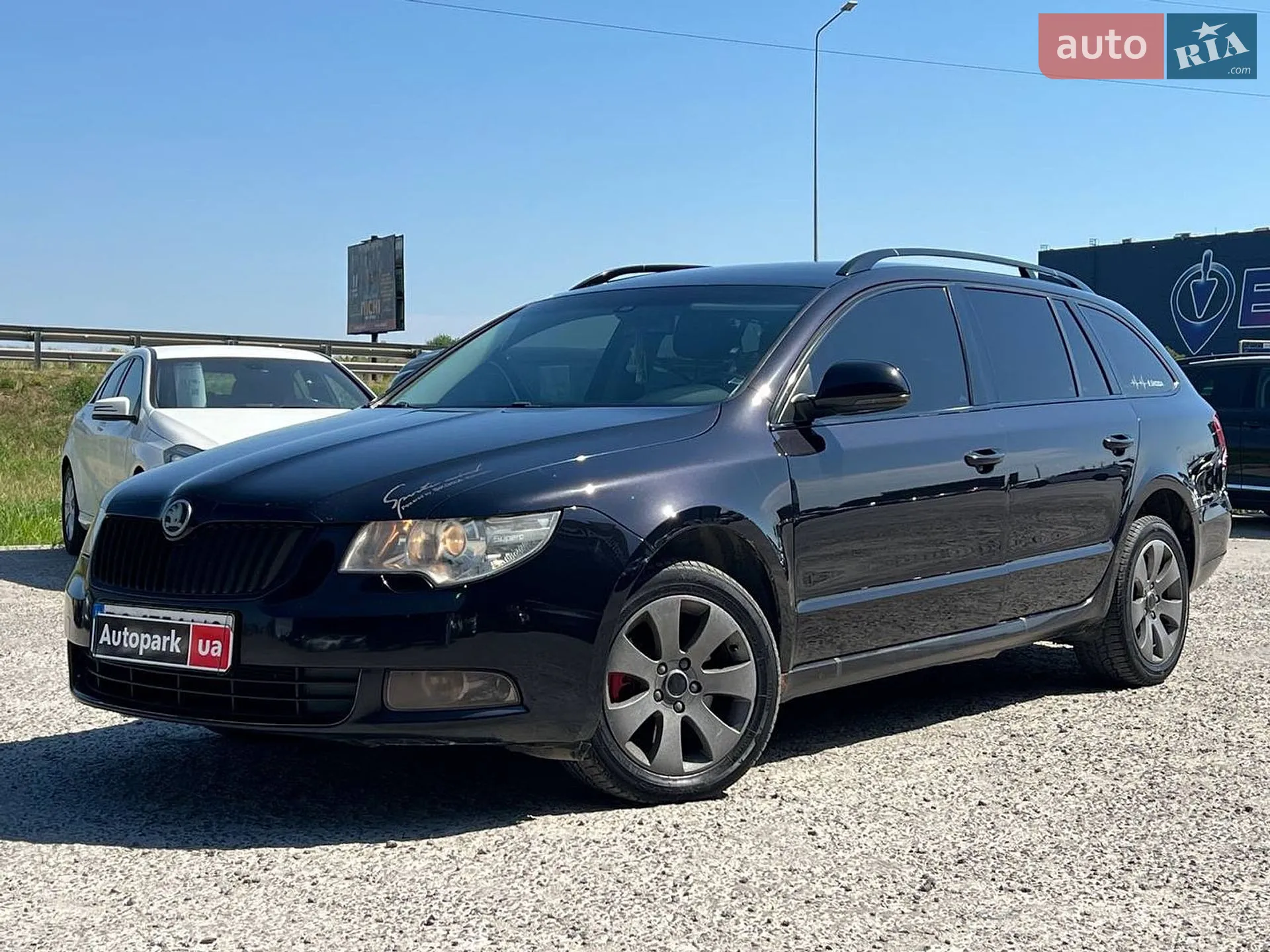 2010 Skoda Superb - фото 1