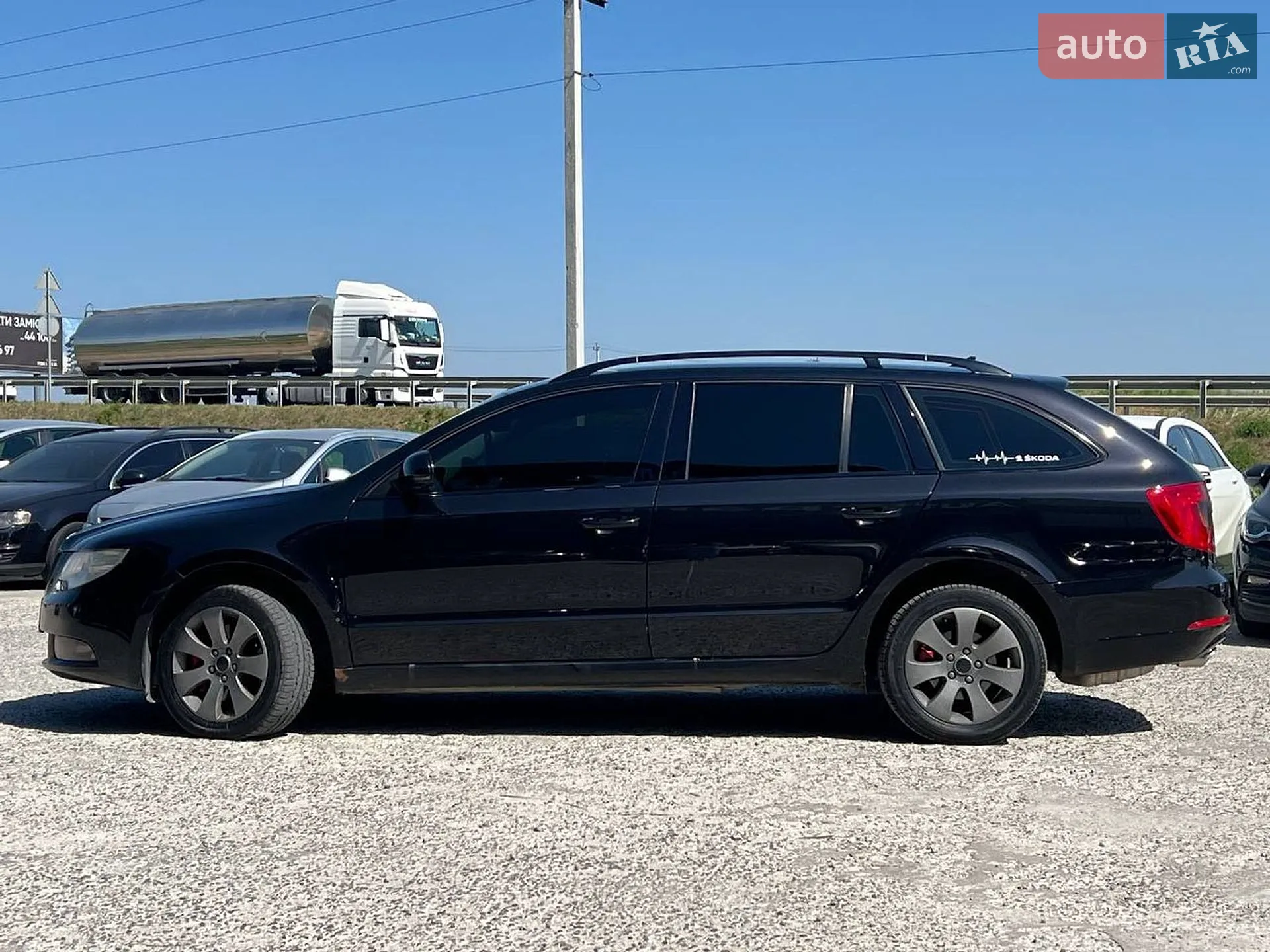 2010 Skoda Superb - мініатюра 3