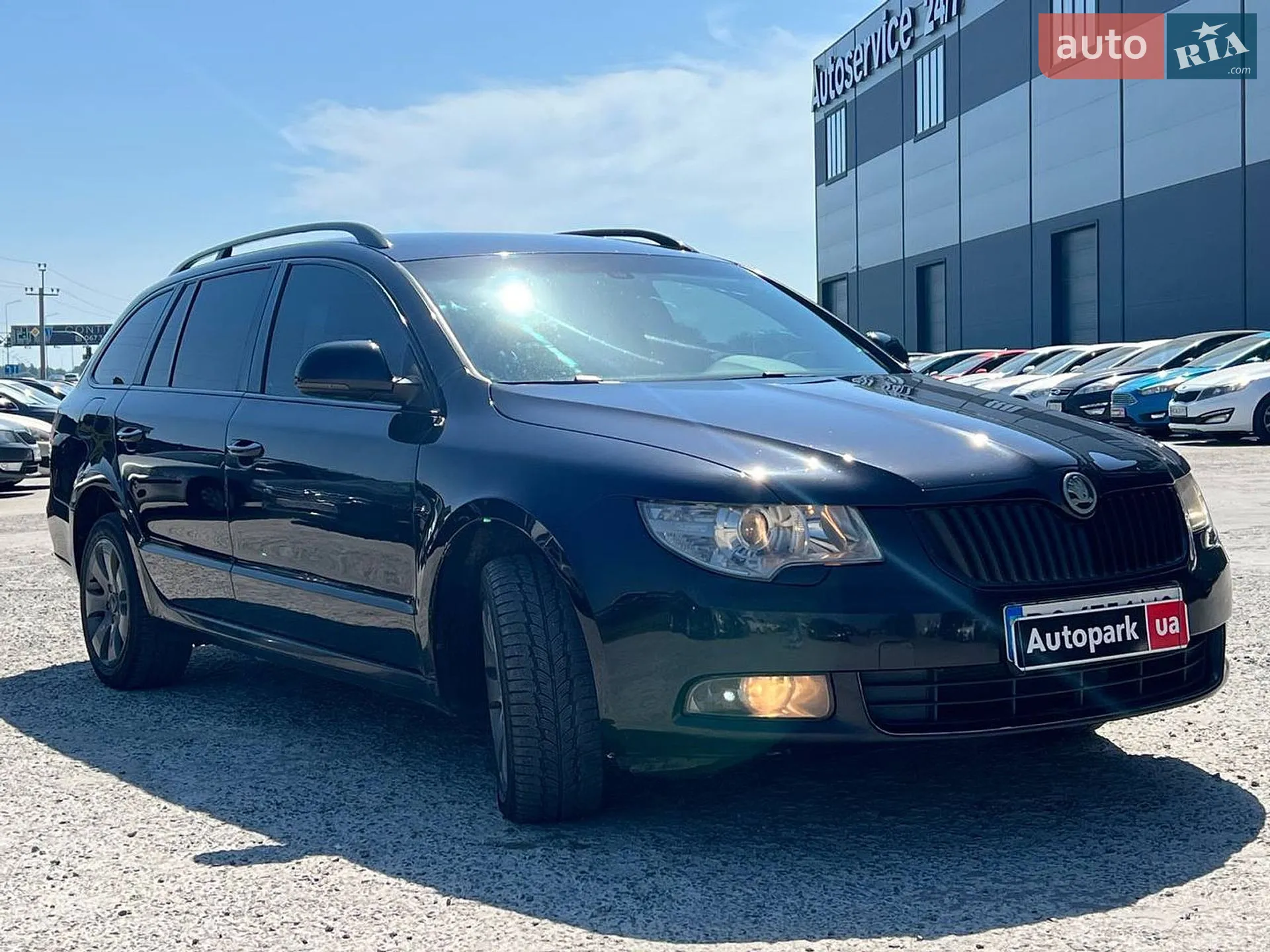 2010 Skoda Superb - мініатюра 11