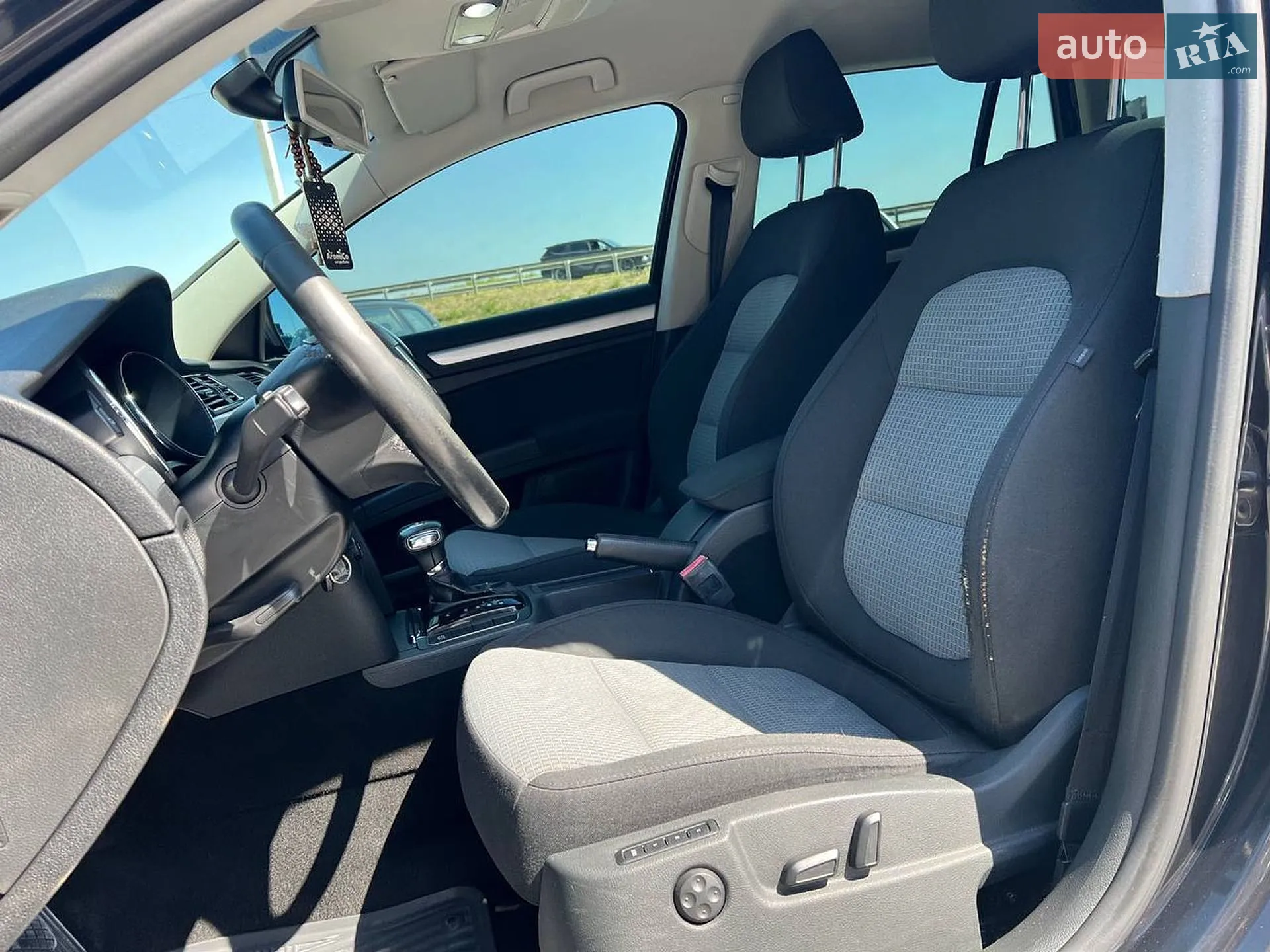 2010 Skoda Superb - мініатюра 20