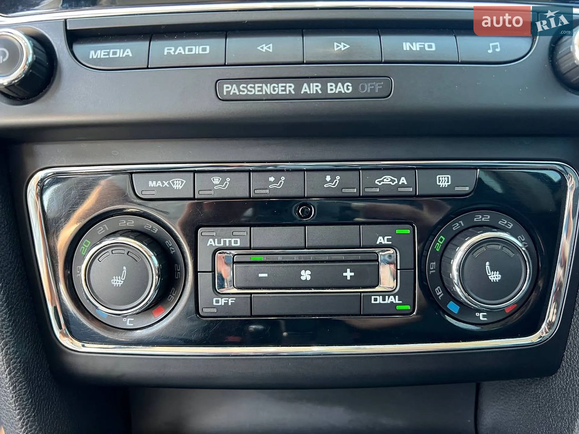 2010 Skoda Superb - мініатюра 31