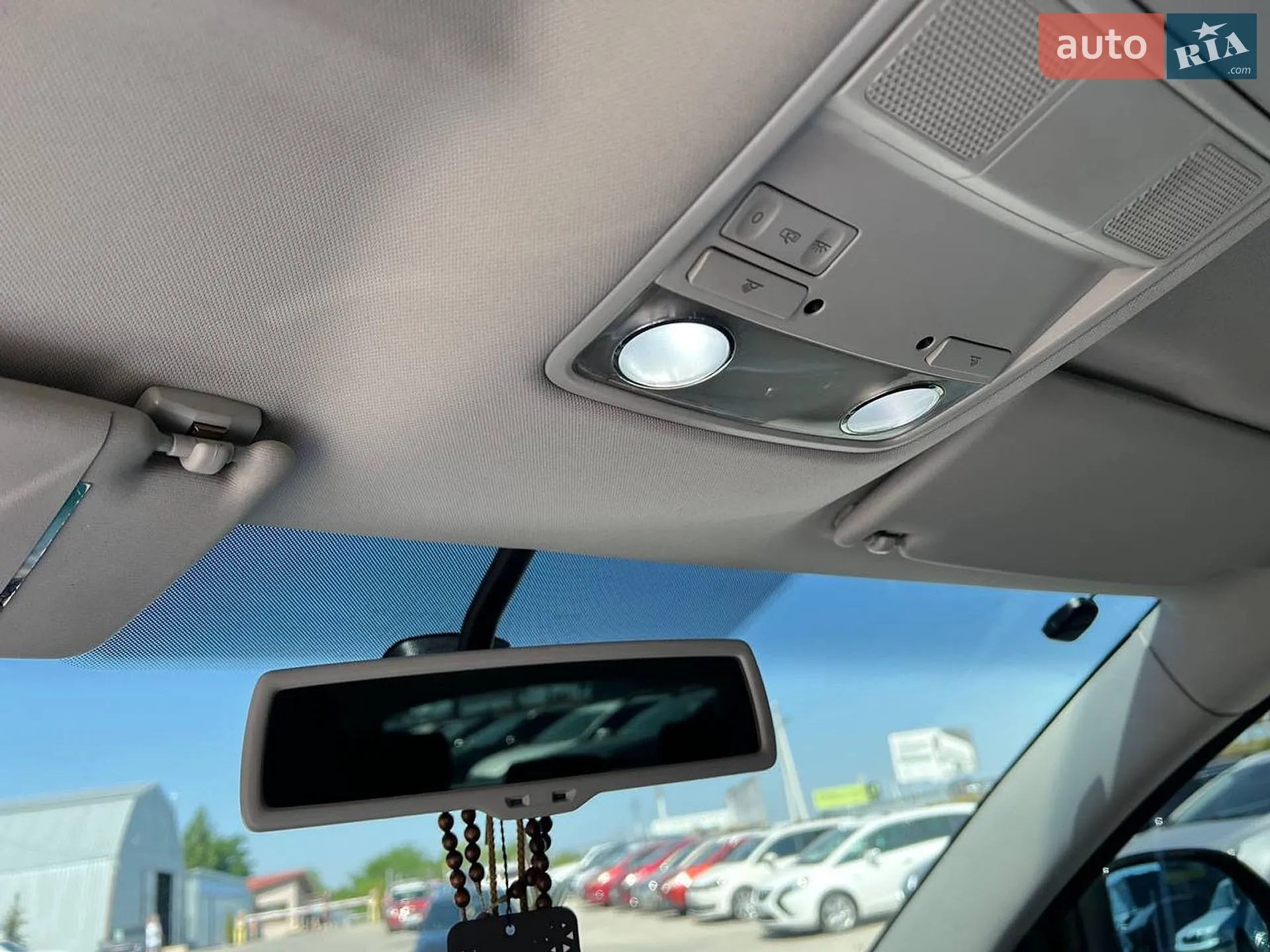 2010 Skoda Superb - мініатюра 35