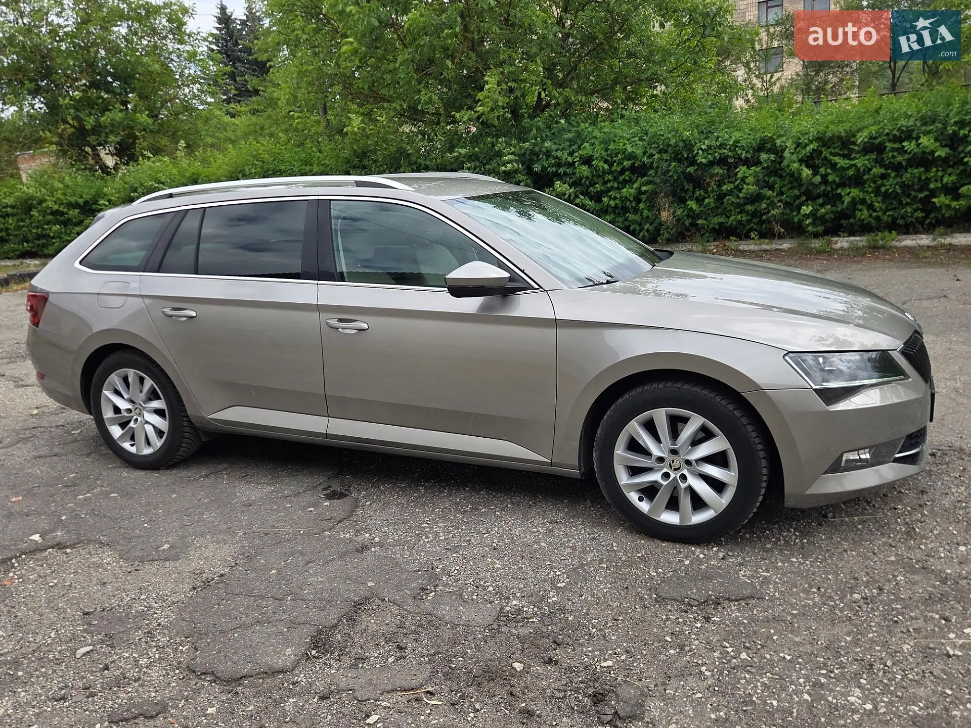 2016 Skoda Superb - мініатюра 11