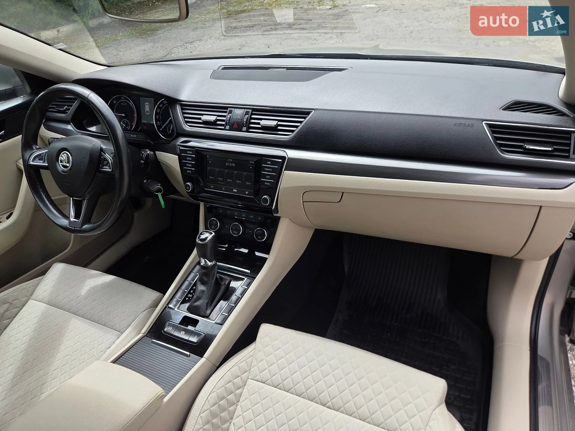 2016 Skoda Superb - мініатюра 21