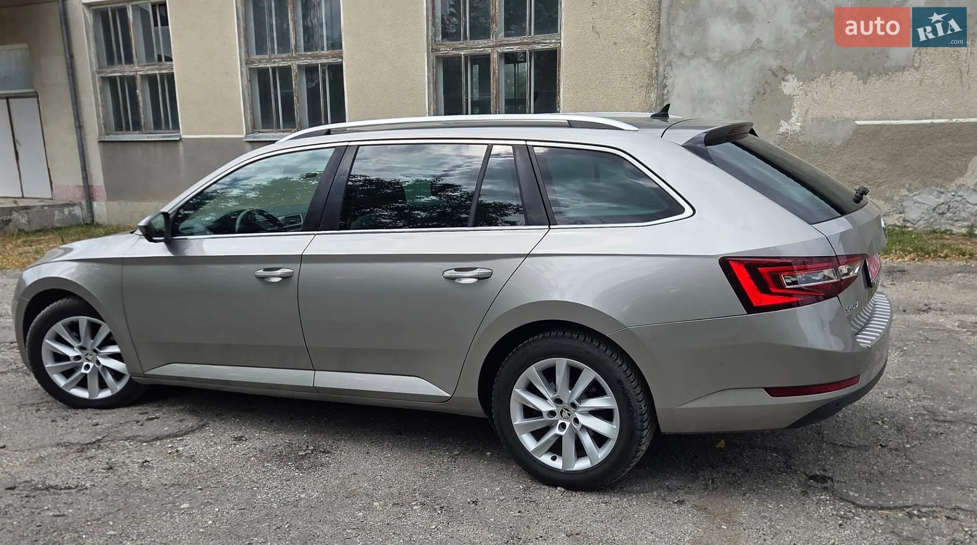2016 Skoda Superb - мініатюра 47