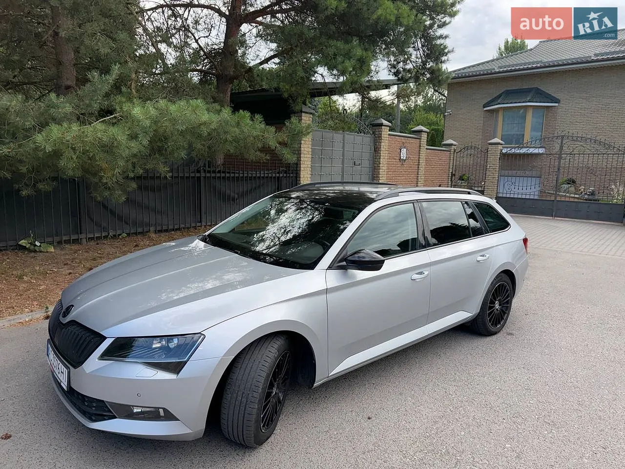 2017 Skoda Superb - мініатюра 15