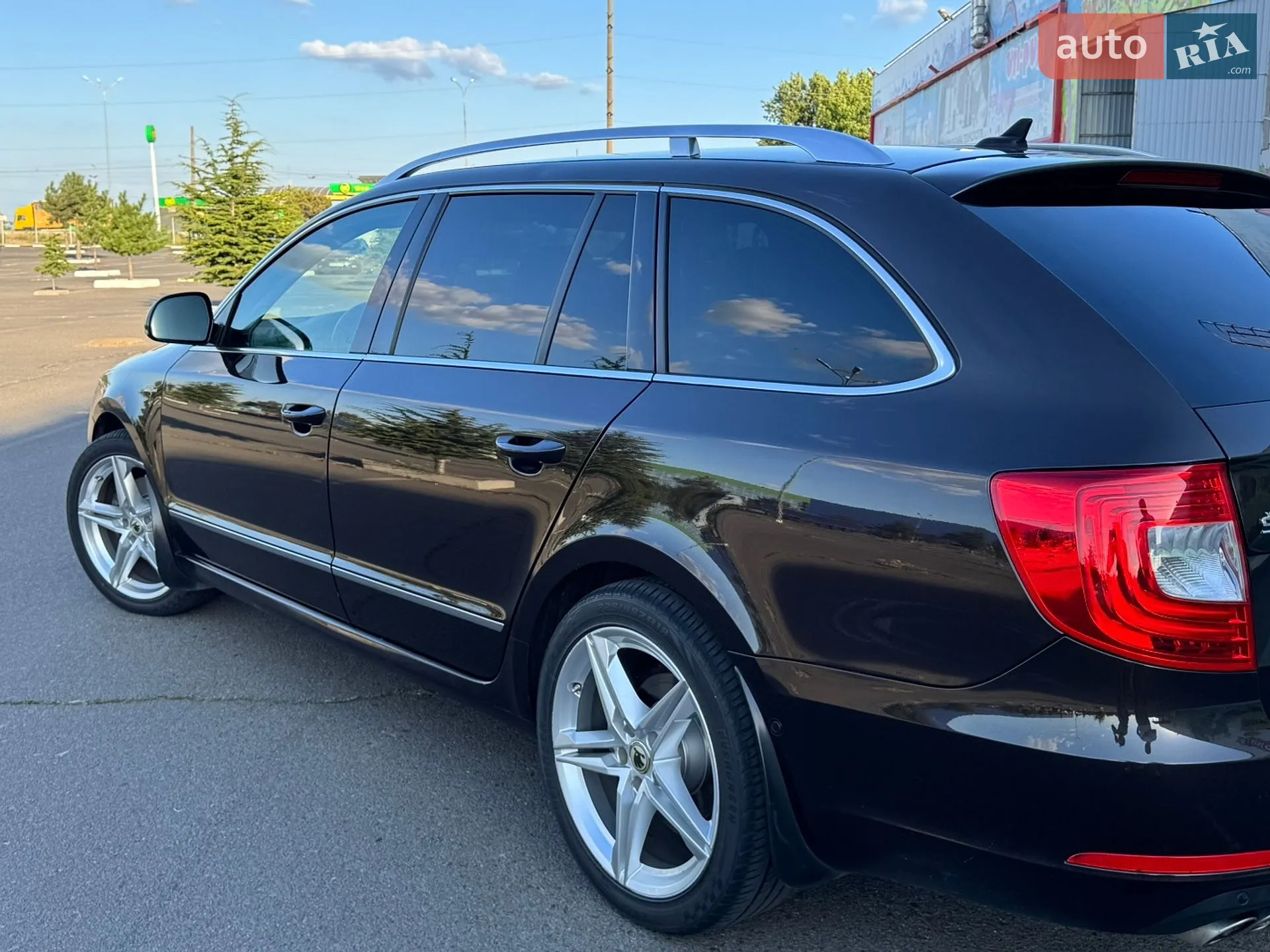 2013 Skoda Superb - мініатюра 16