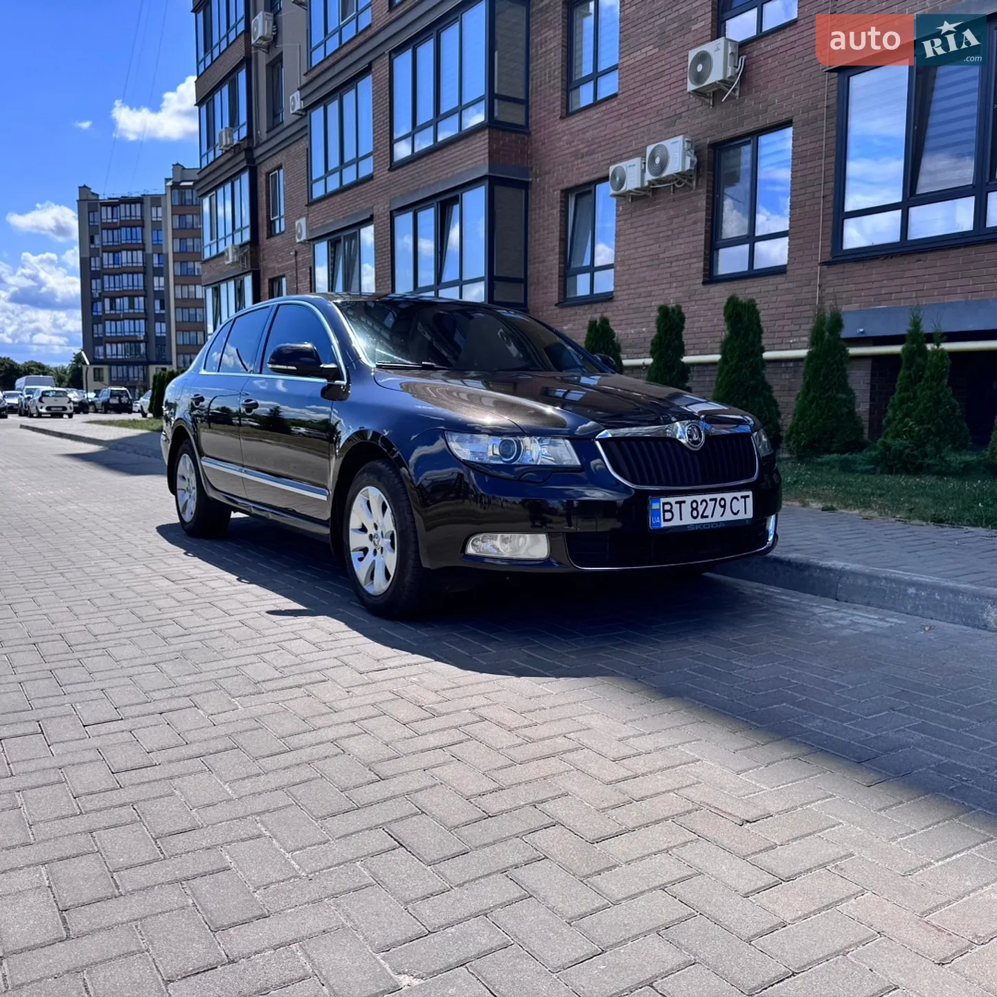 2012 Skoda Superb - мініатюра 2