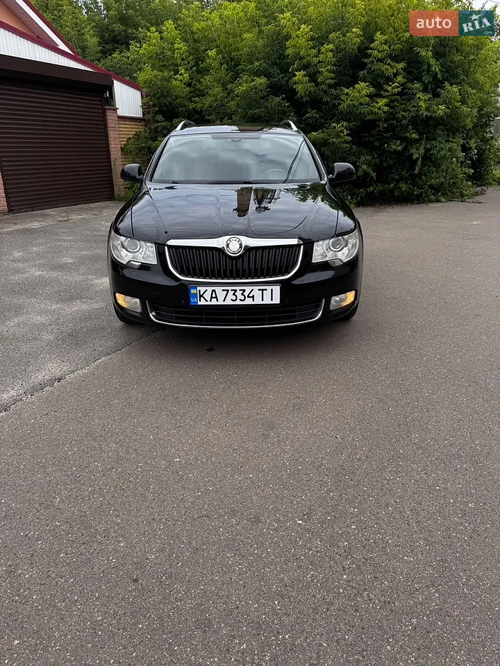 2010 Skoda Superb - мініатюра 28