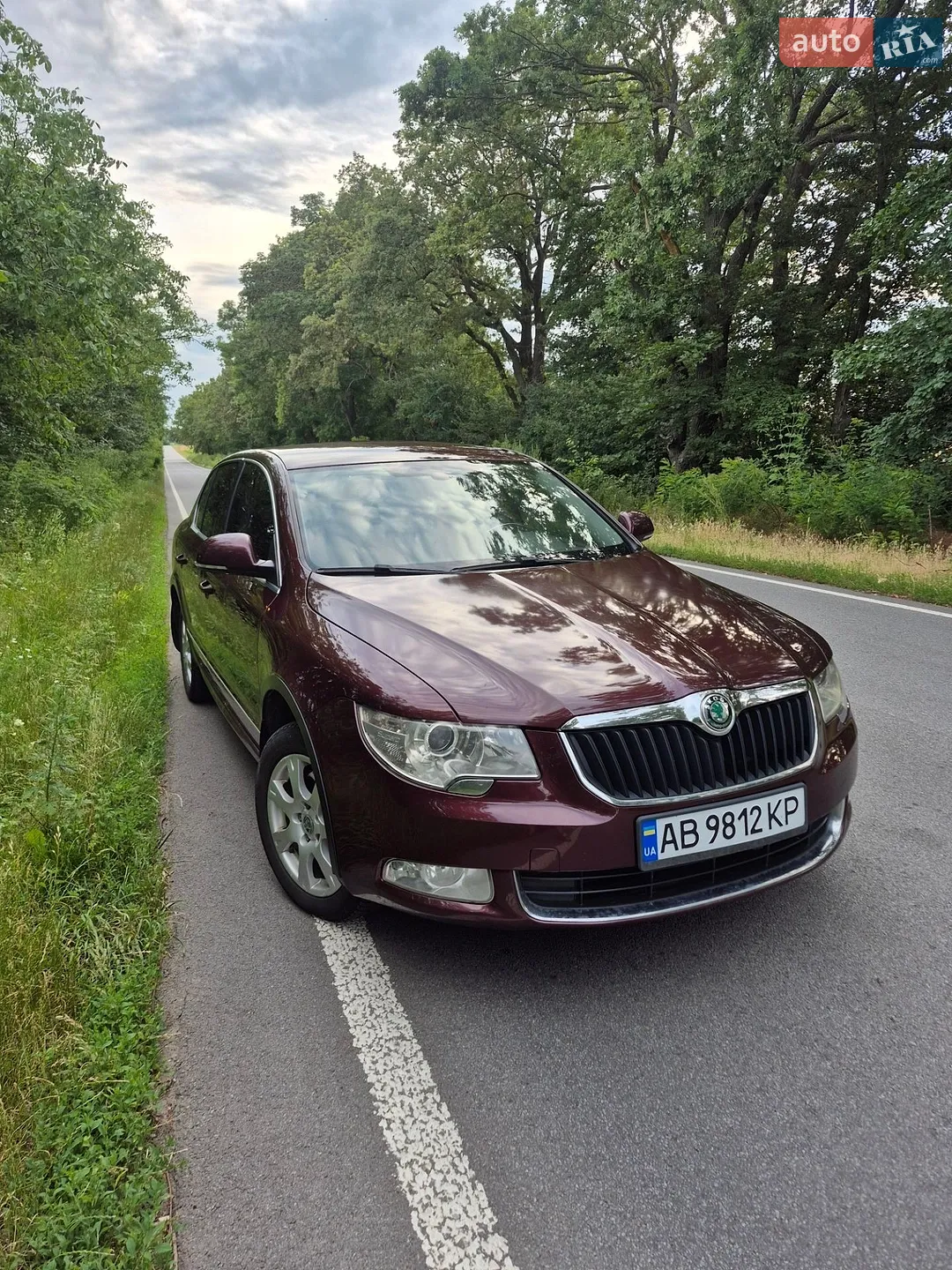 2011 Skoda Superb - мініатюра 2