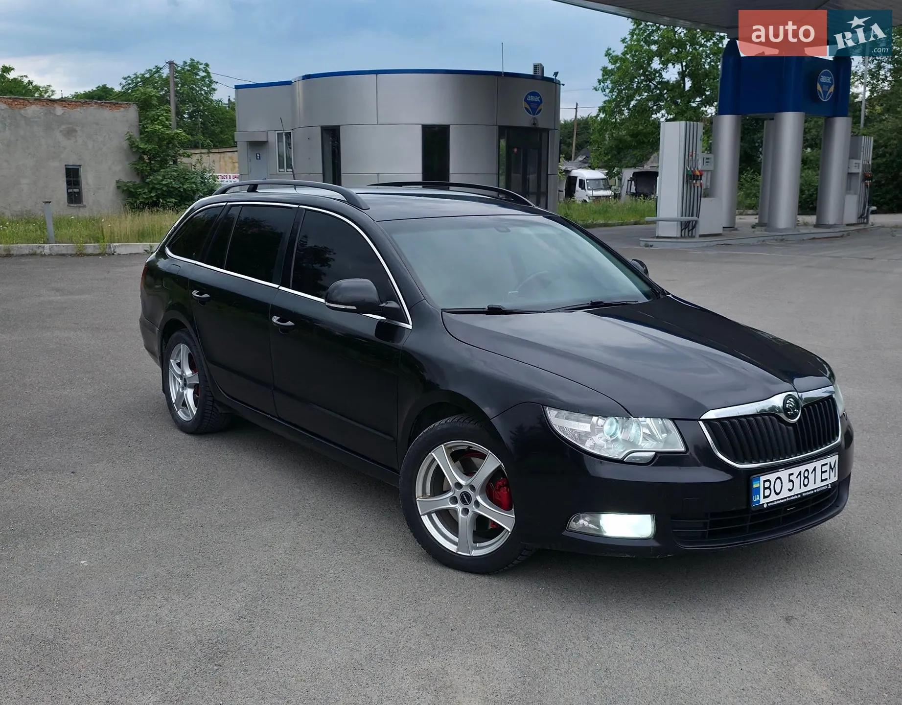 2011 Skoda Superb - мініатюра 2