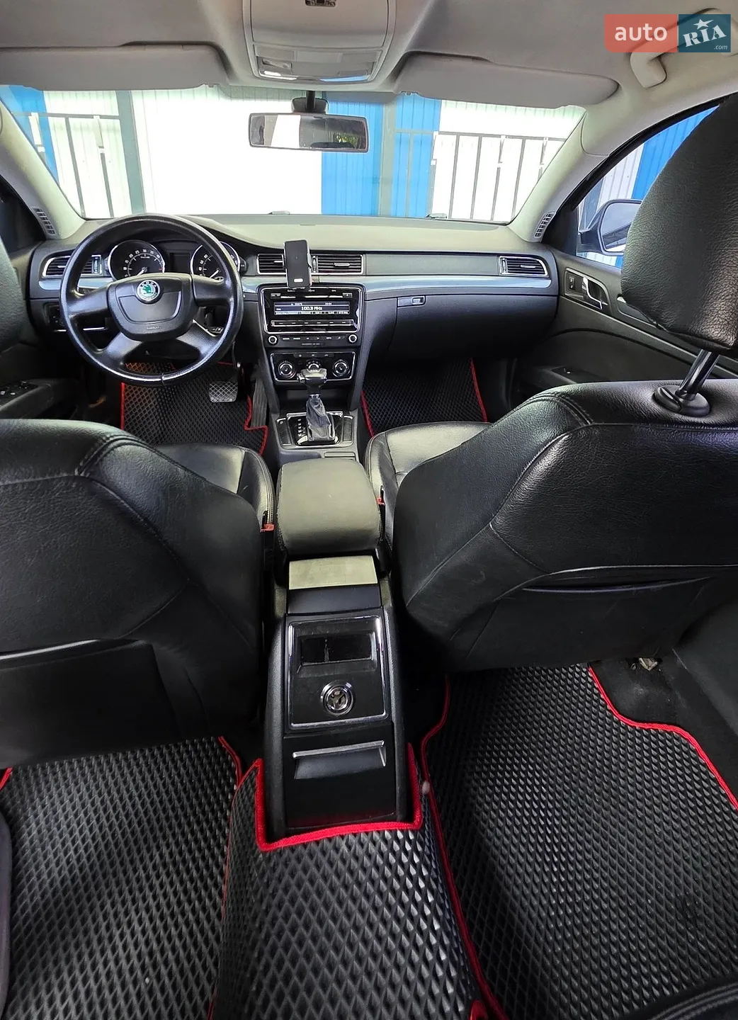 2011 Skoda Superb - мініатюра 12
