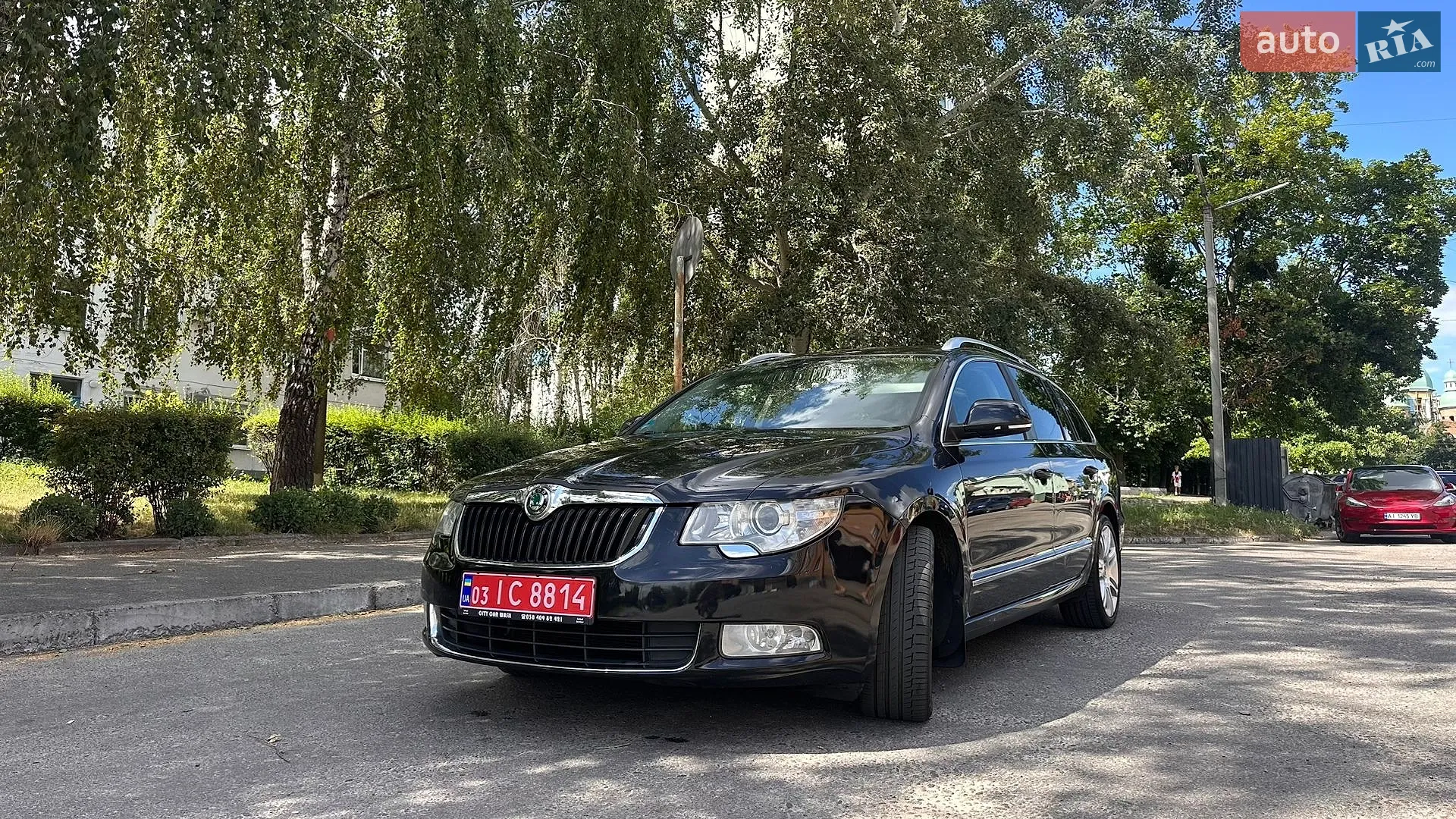 2011 Skoda Superb - мініатюра 2