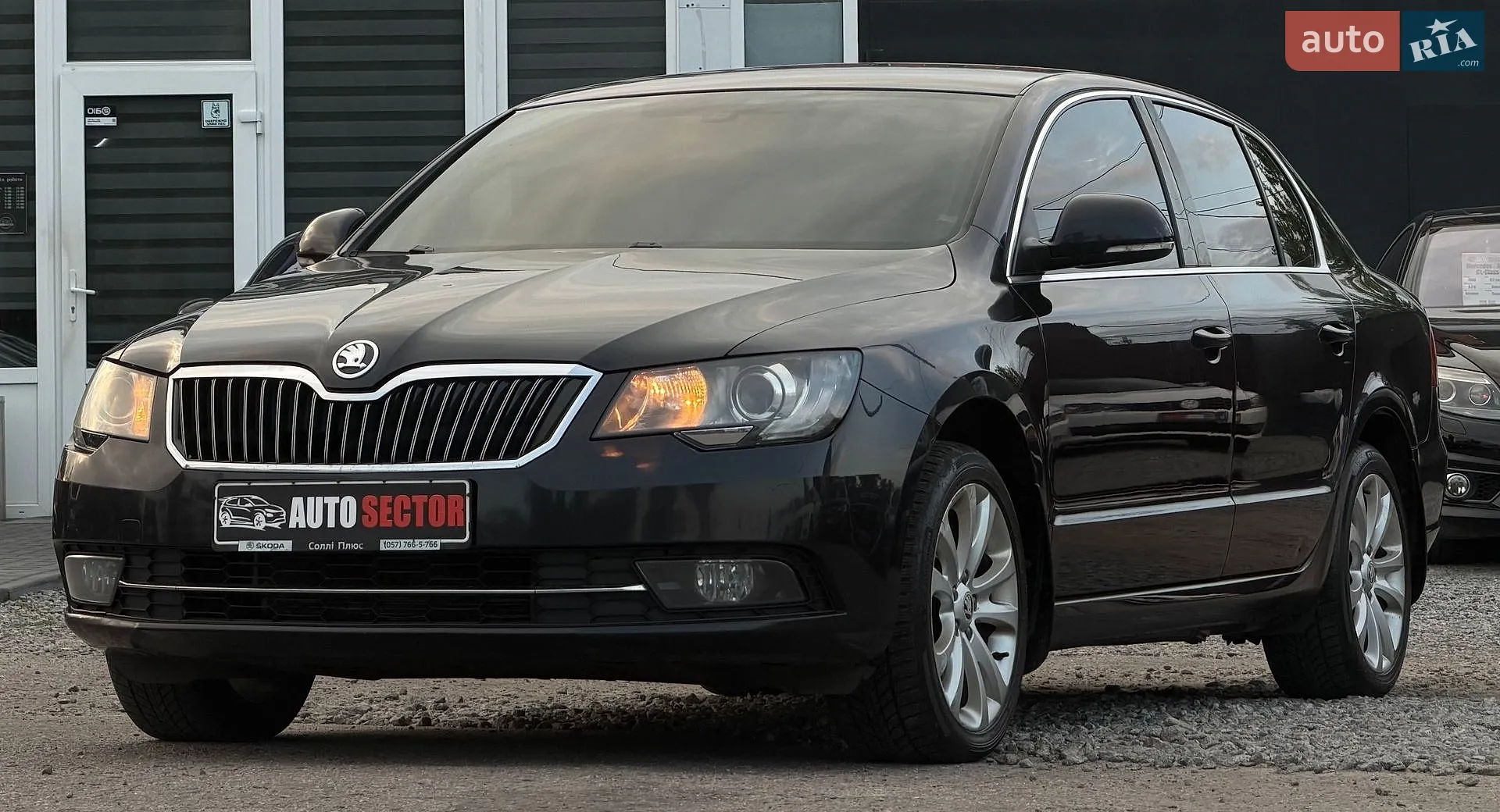 2013 Skoda Superb - мініатюра 2
