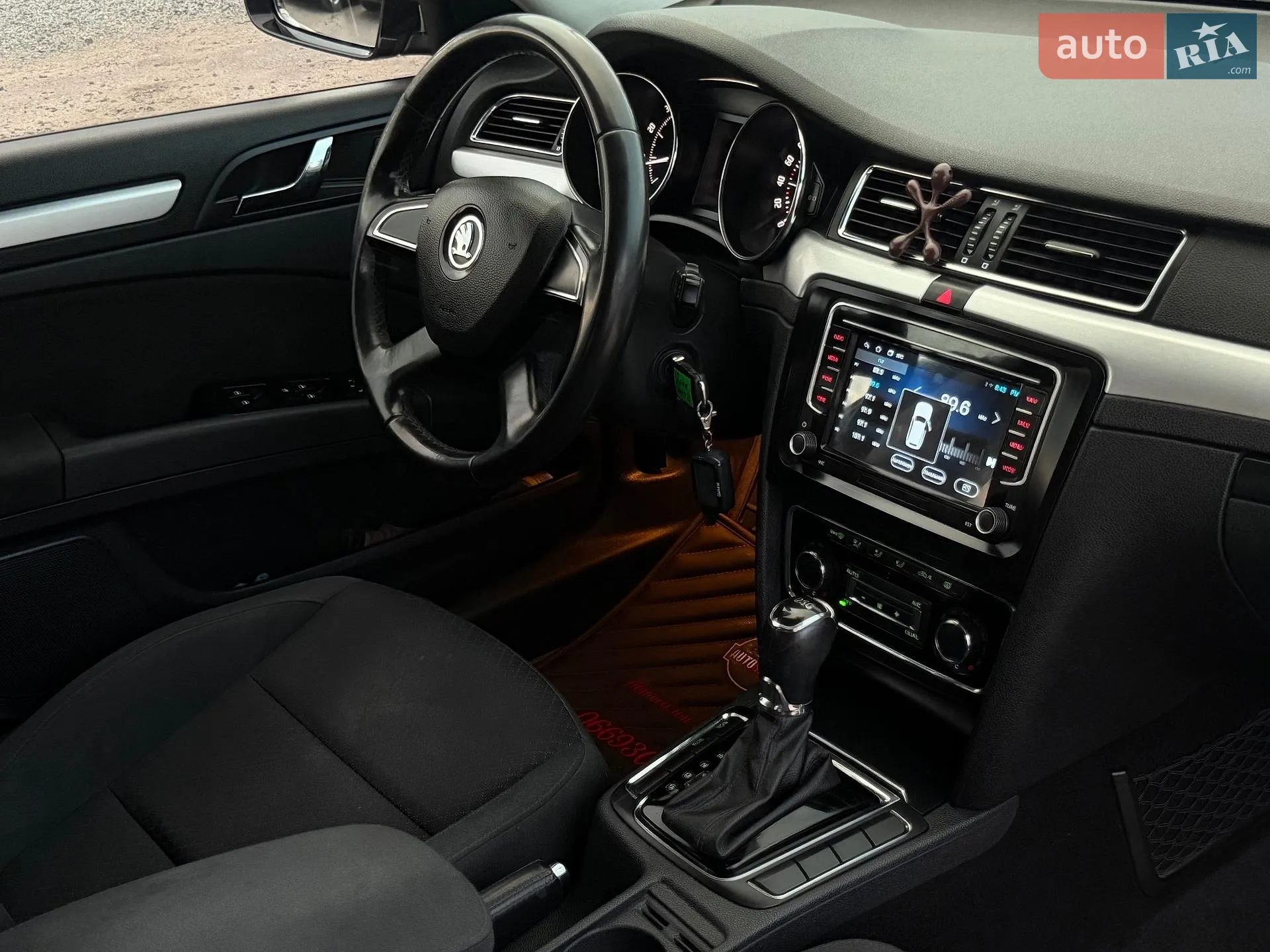 2013 Skoda Superb - мініатюра 15