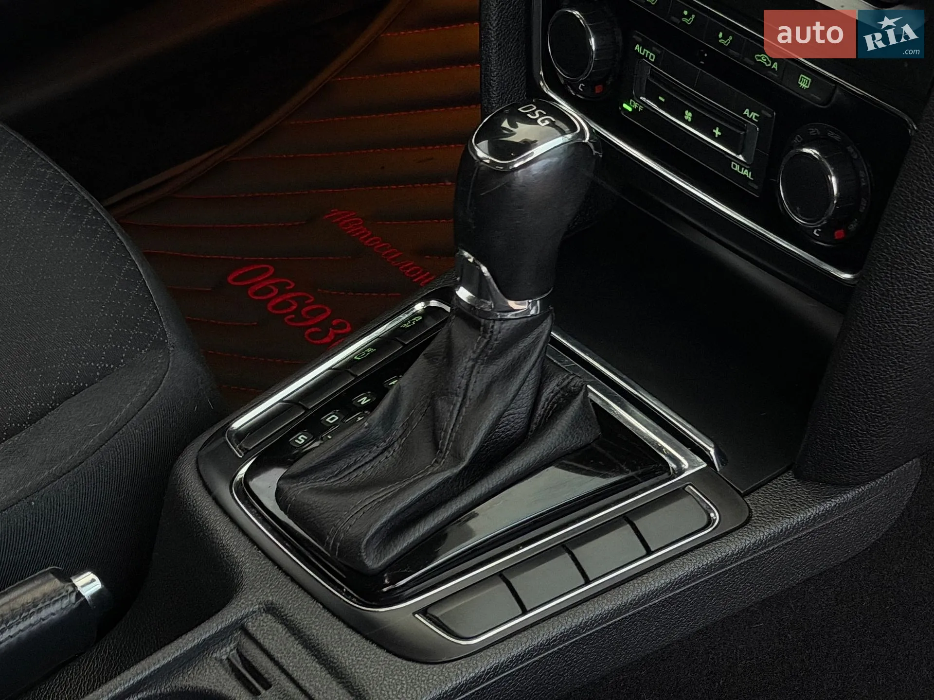 2013 Skoda Superb - мініатюра 25