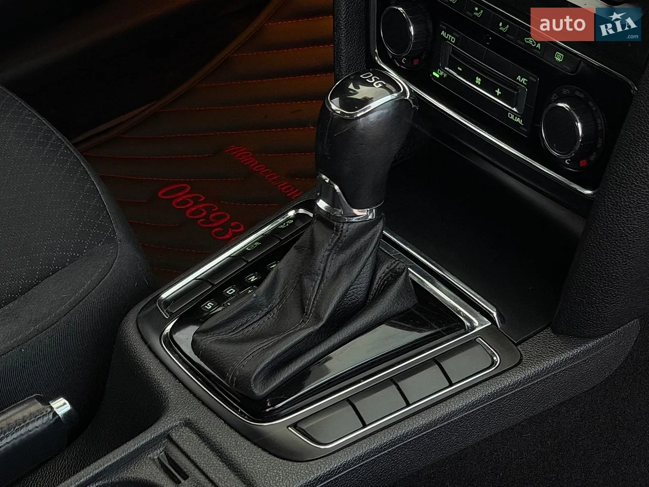 Ліфтбек Skoda Superb 2013 в Харкові фото 25