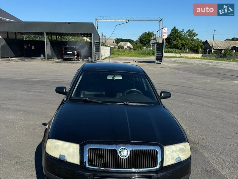 Skoda Superb 2004