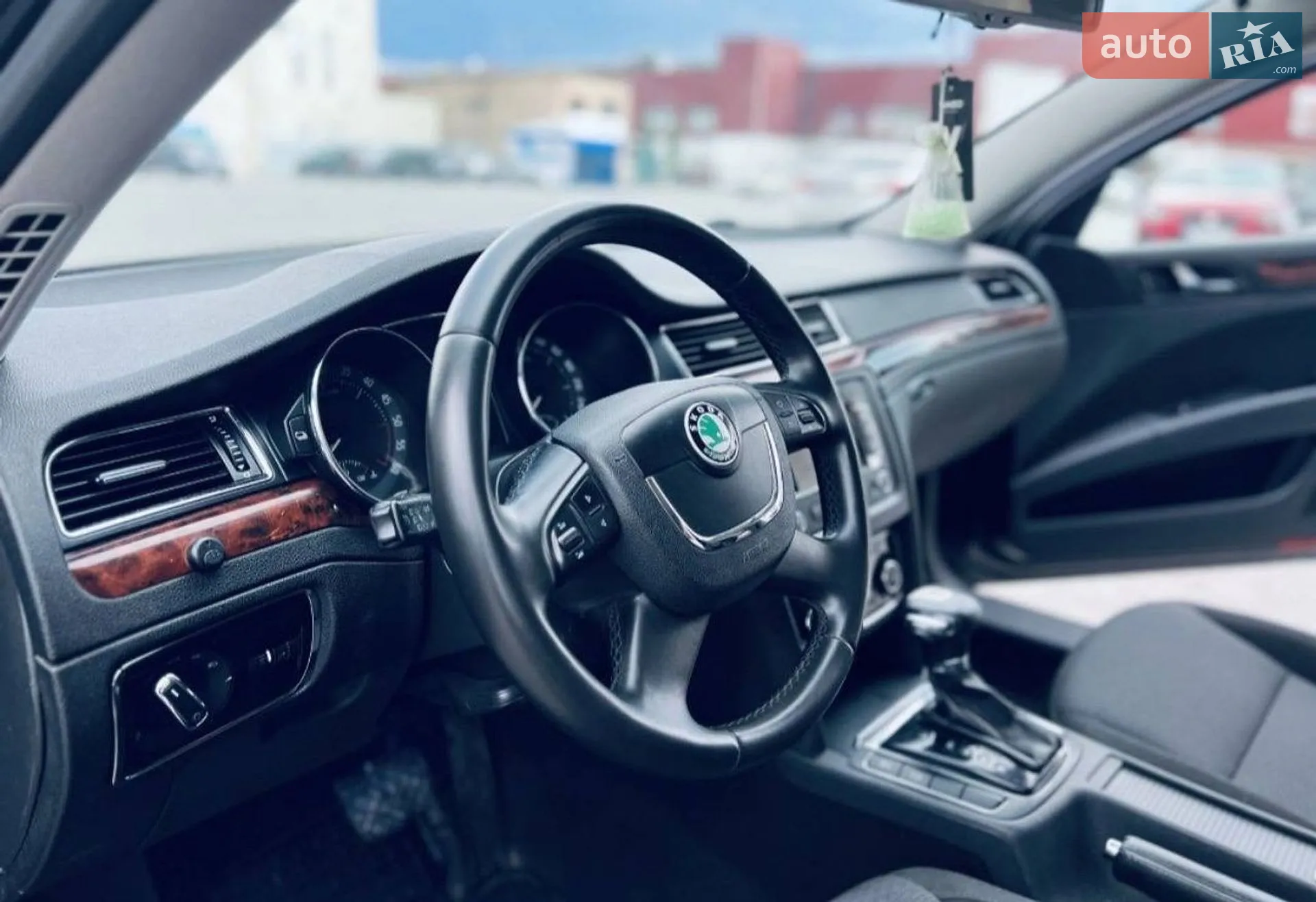 2011 Skoda Superb - мініатюра 4