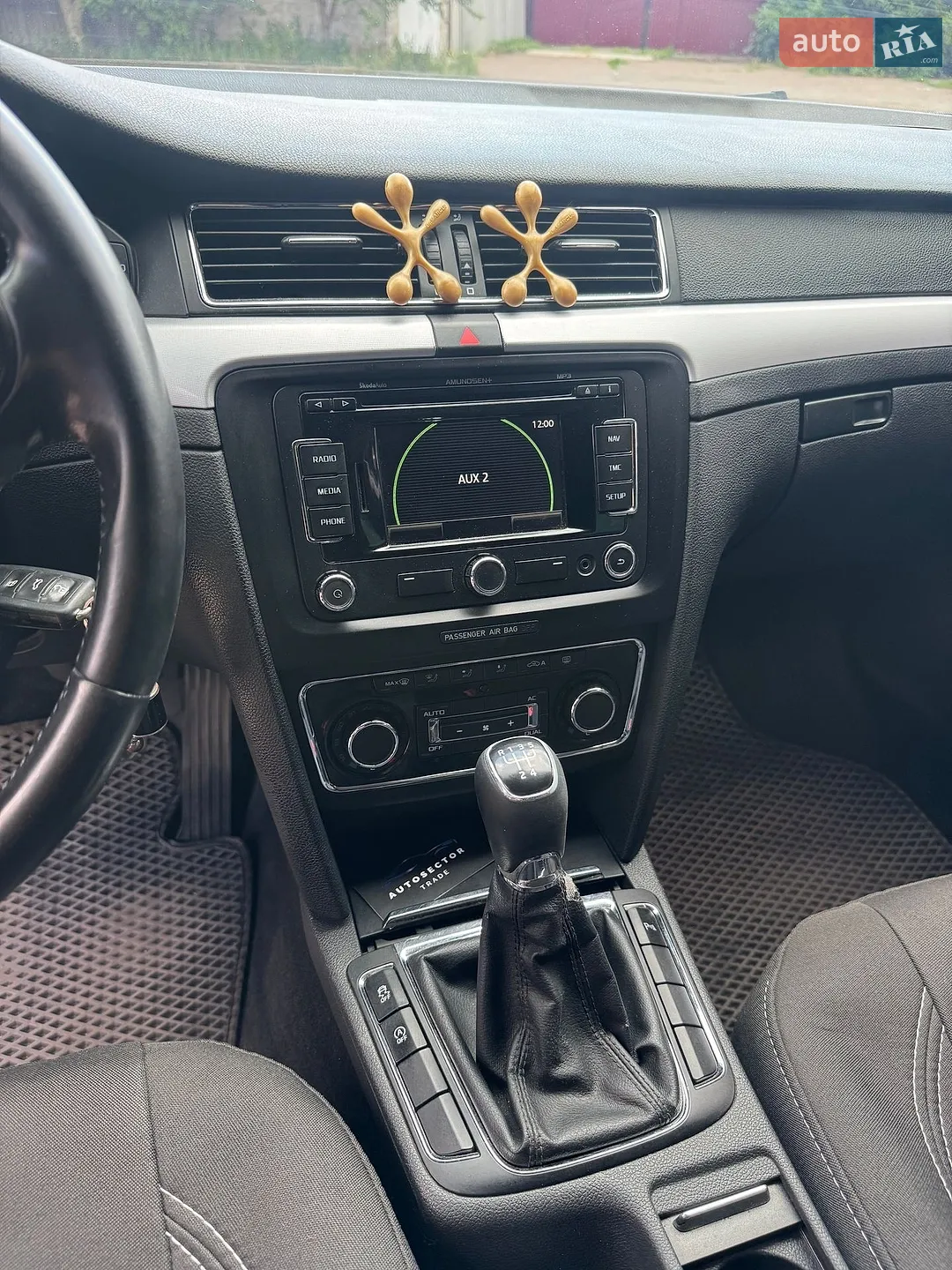 2013 Skoda Superb - мініатюра 15