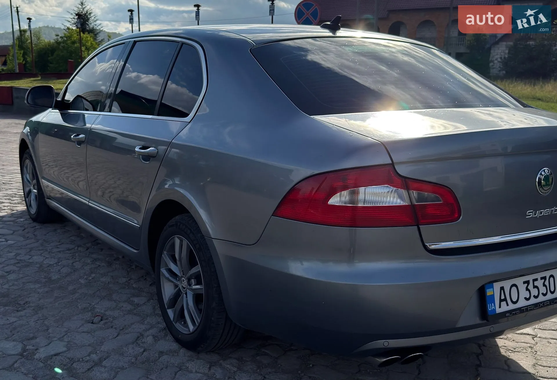 2011 Skoda Superb - мініатюра 5