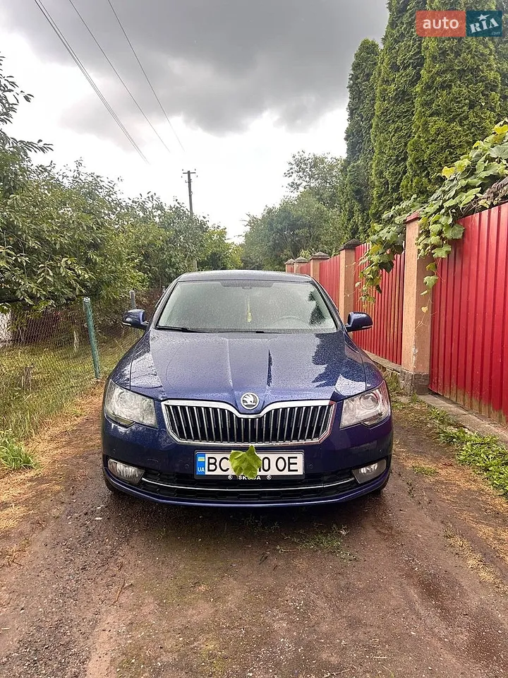 2012 Skoda Superb - мініатюра 10