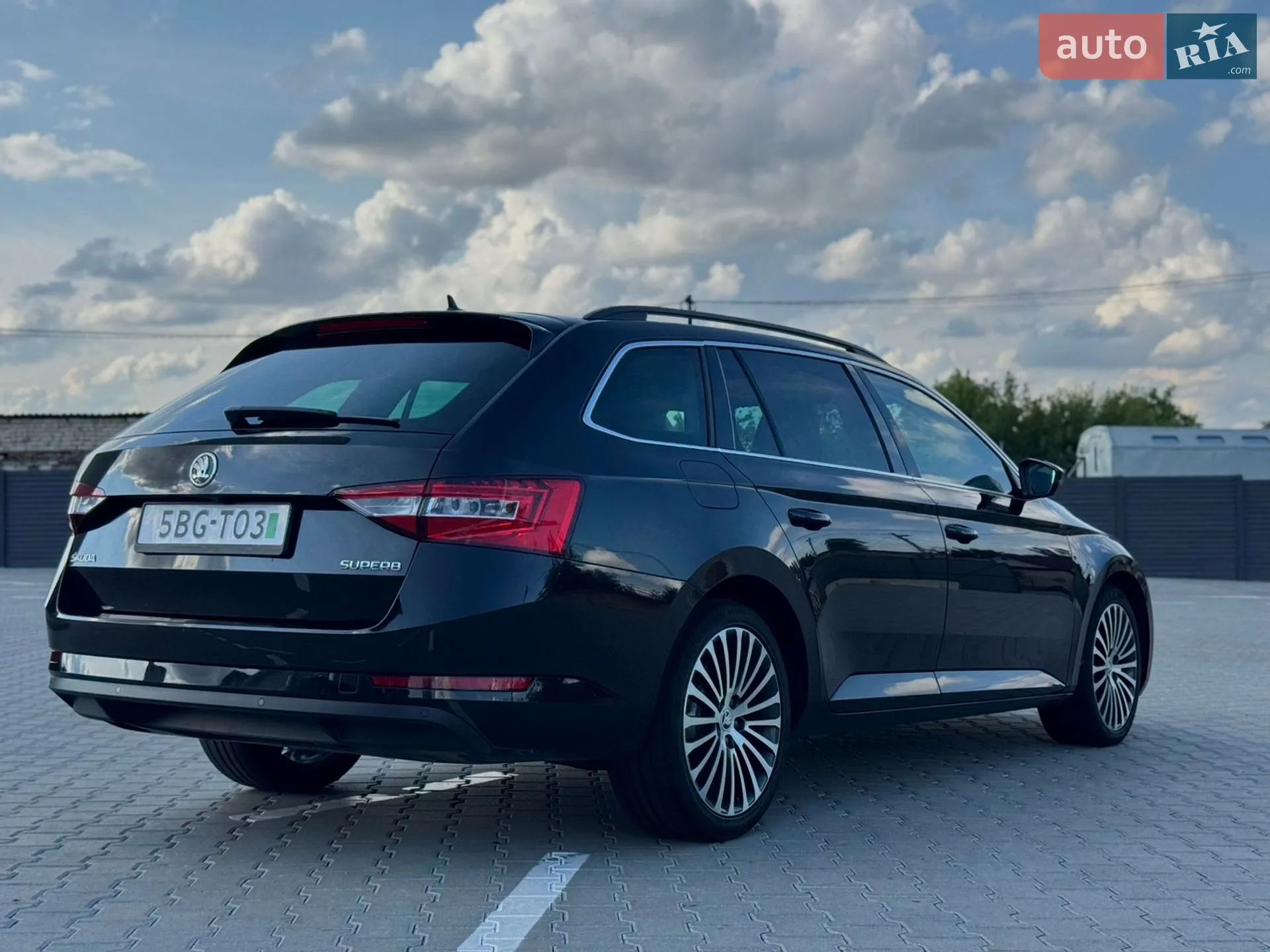 2016 Skoda Superb - мініатюра 10