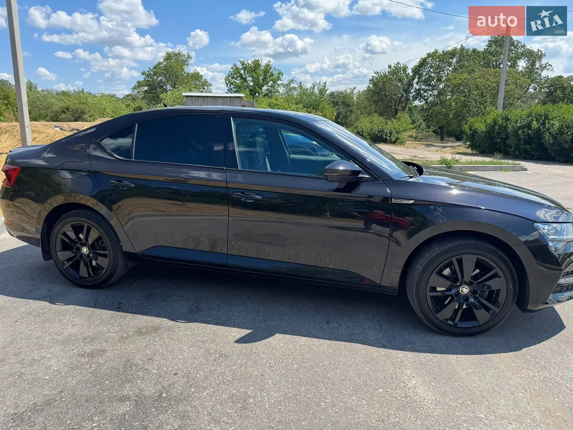 Skoda Superb 2021 VIN TMBCR8NP0MB300154 фото оголошення 2 з 26