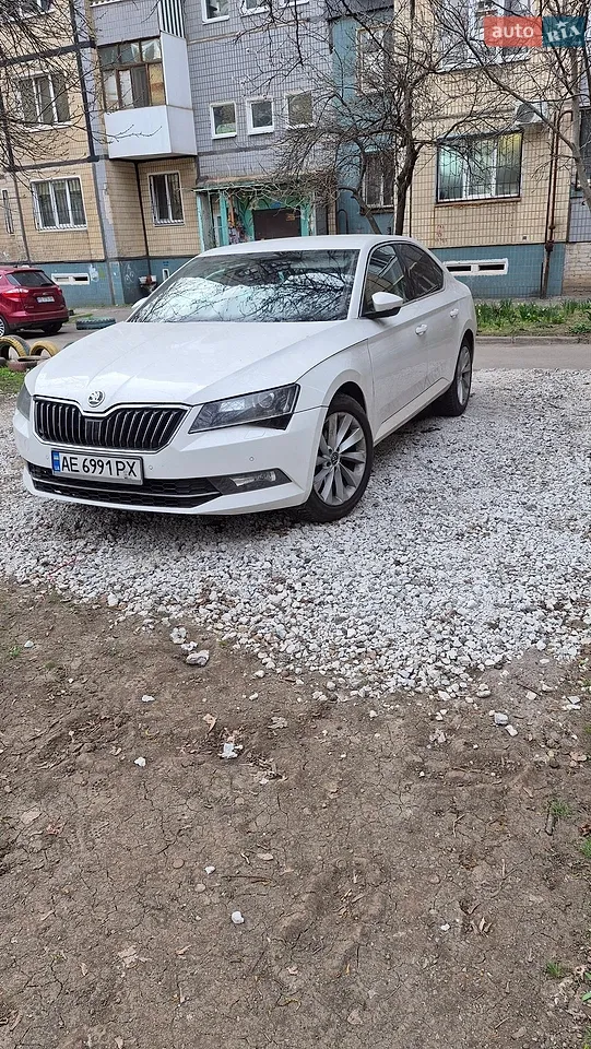 2016 Skoda Superb - мініатюра 32