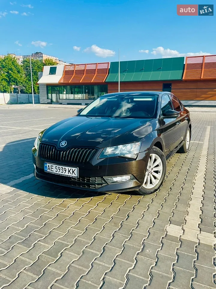 2014 Skoda Superb - мініатюра 10