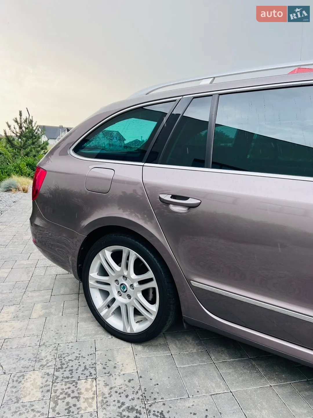 2011 Skoda Superb - мініатюра 13