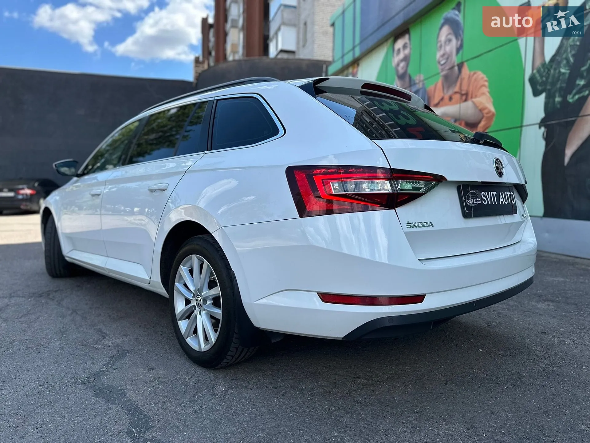 2016 Skoda Superb - мініатюра 13