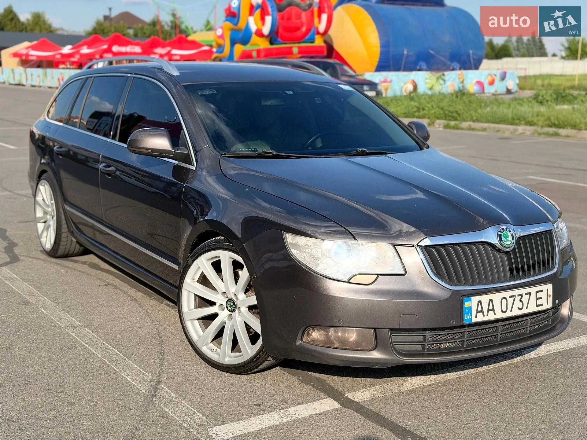 2010 Skoda Superb - мініатюра 5