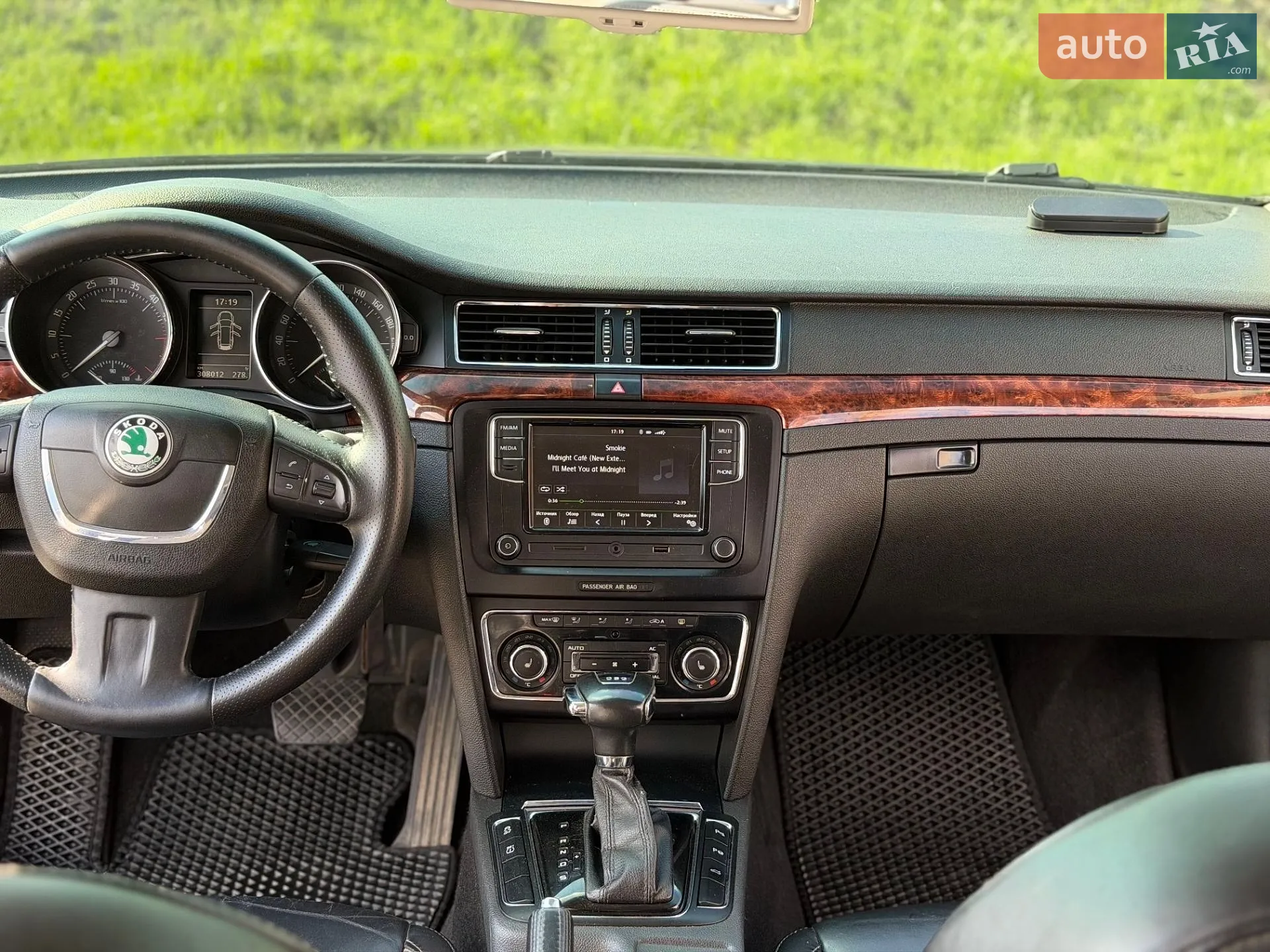 2010 Skoda Superb - мініатюра 7