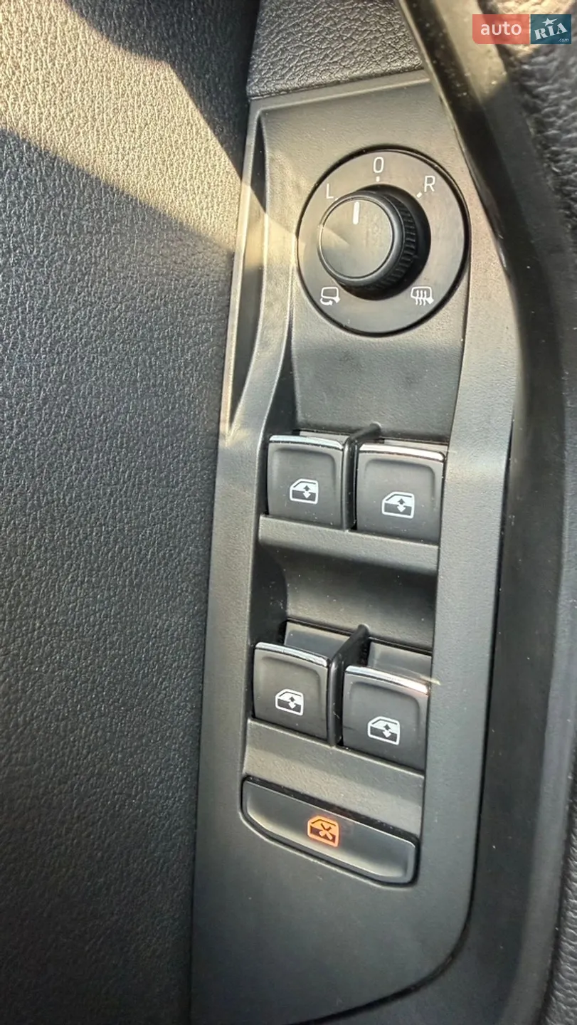 2016 Skoda Superb - мініатюра 20