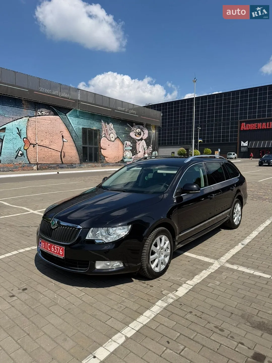 2011 Skoda Superb - мініатюра 8